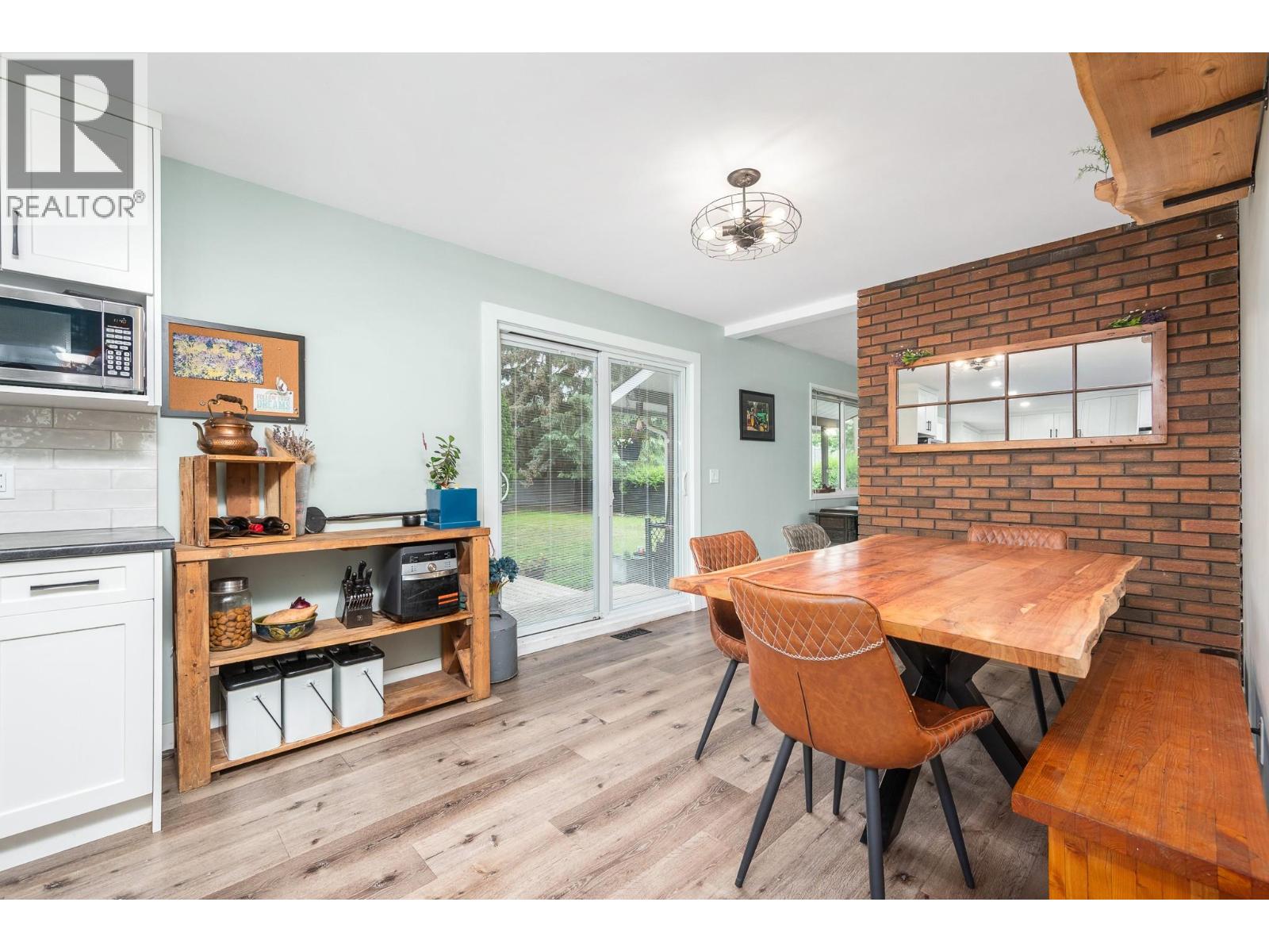 6596 Lavington Way, Coldstream, British Columbia  V1B 3G5 - Photo 14 - 10389658