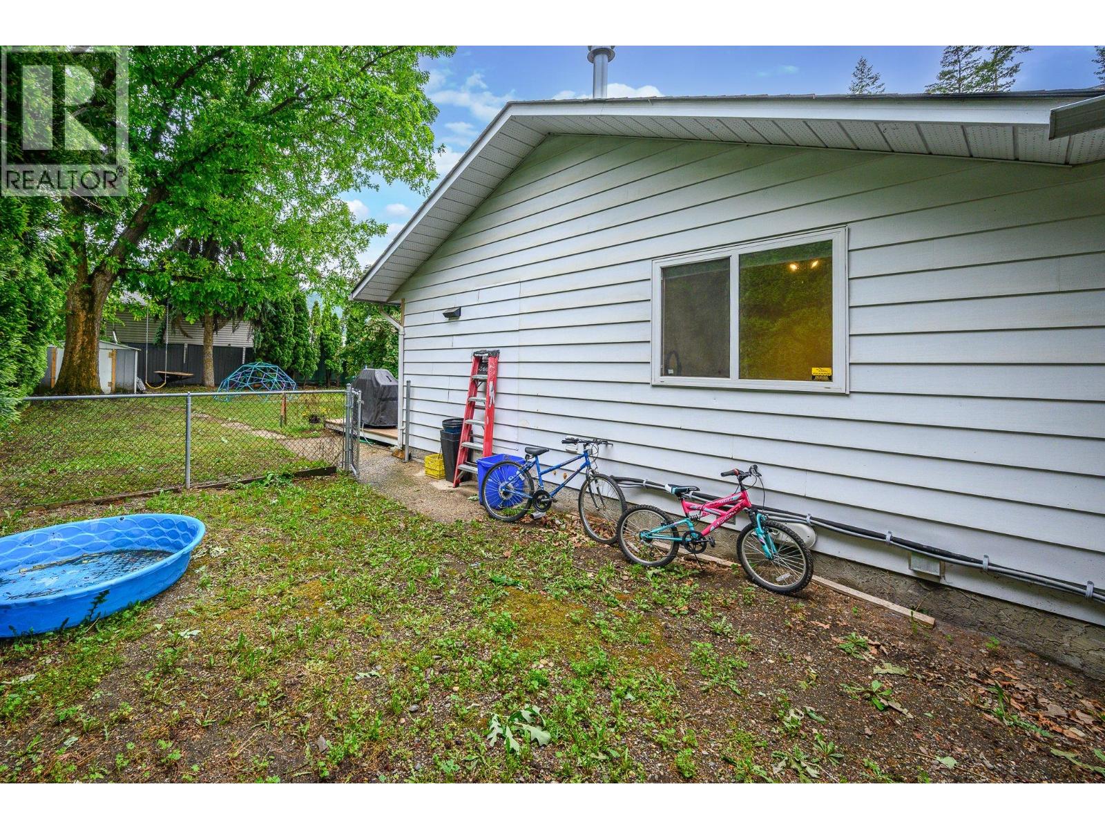 6596 Lavington Way, Coldstream, British Columbia  V1B 3G5 - Photo 30 - 10389658