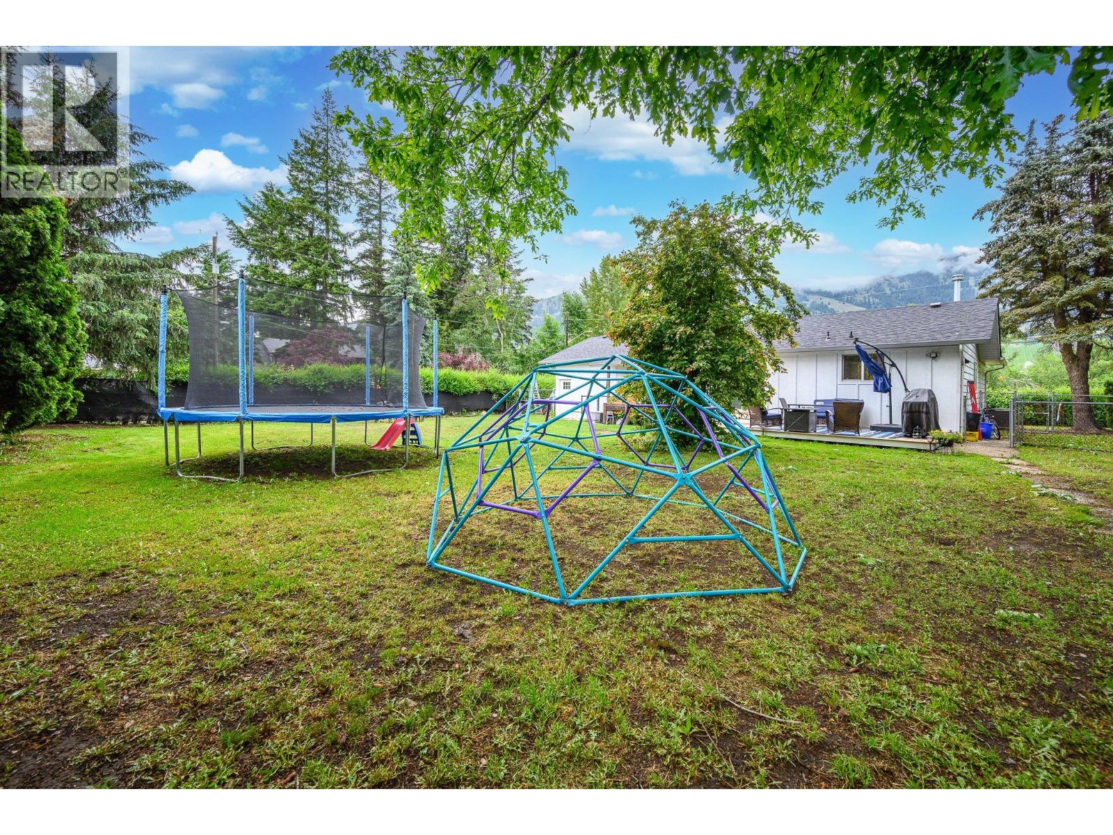 6596 Lavington Way, Coldstream, British Columbia  V1B 3G5 - Photo 36 - 10389658