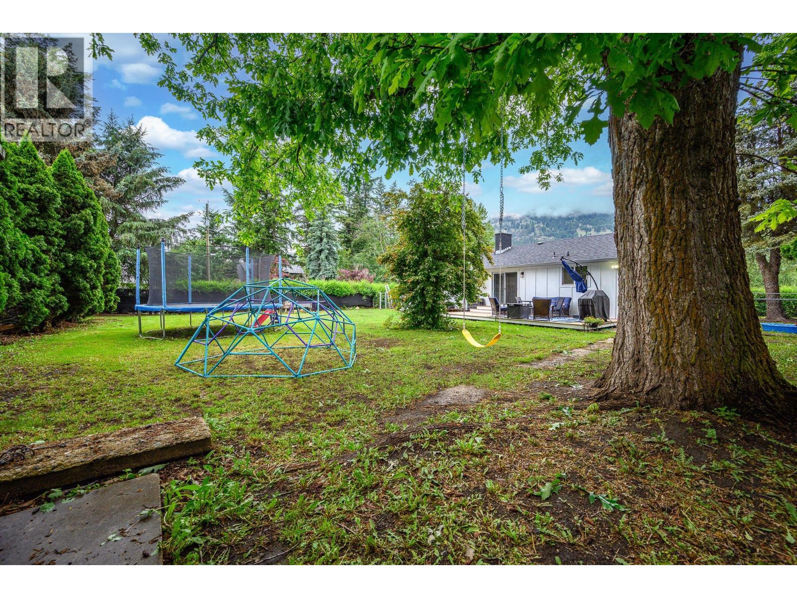 6596 Lavington Way, Coldstream, British Columbia  V1B 3G5 - Photo 37 - 10389658