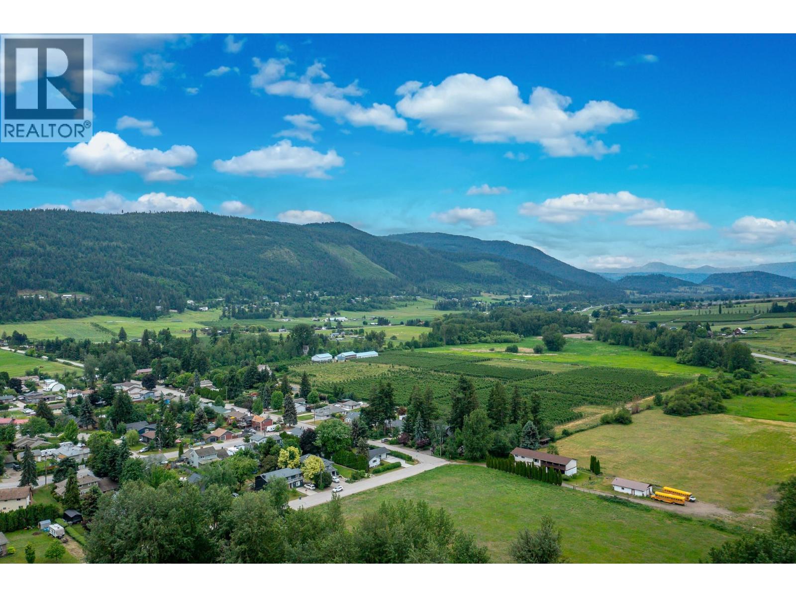 6596 Lavington Way, Coldstream, British Columbia  V1B 3G5 - Photo 39 - 10389658