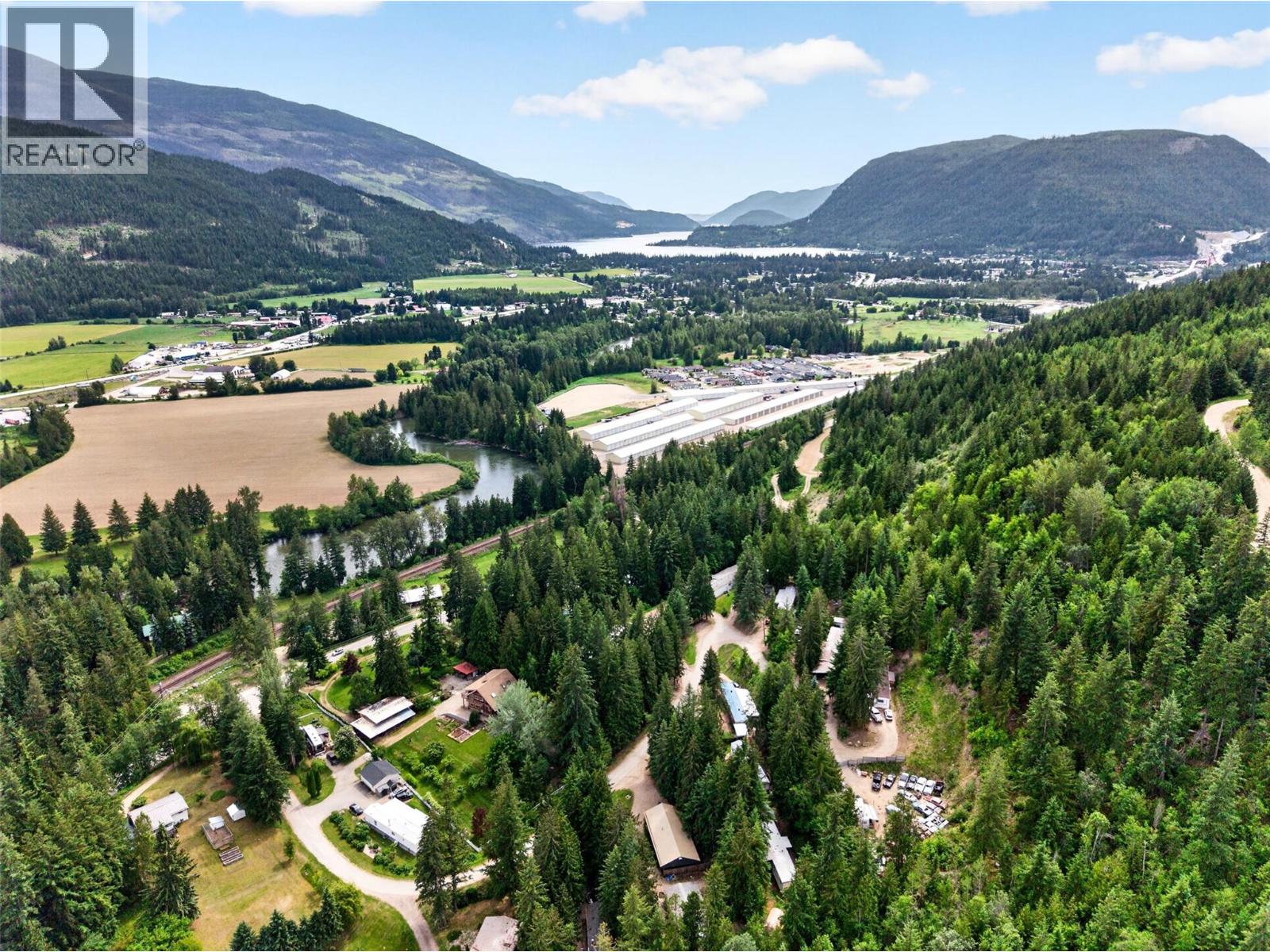 2030 Solsqua-Sicamous Road, Sicamous, British Columbia  V0E 2V4 - Photo 4 - 10389511