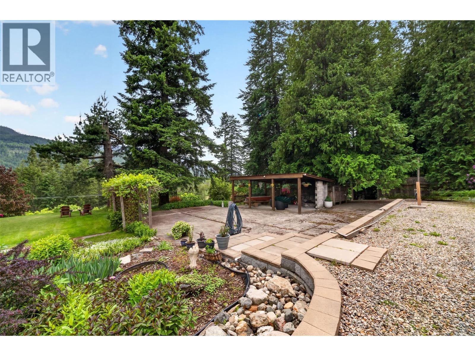 2030 Solsqua-Sicamous Road, Sicamous, British Columbia  V0E 2V4 - Photo 43 - 10389511