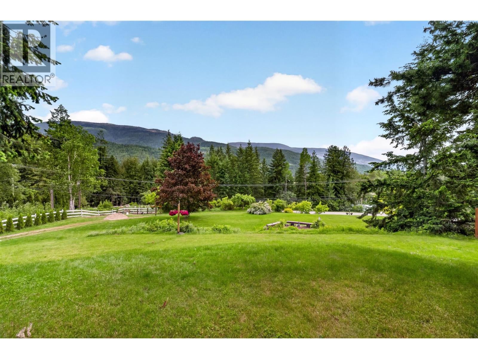 2030 Solsqua-Sicamous Road, Sicamous, British Columbia  V0E 2V4 - Photo 54 - 10389511