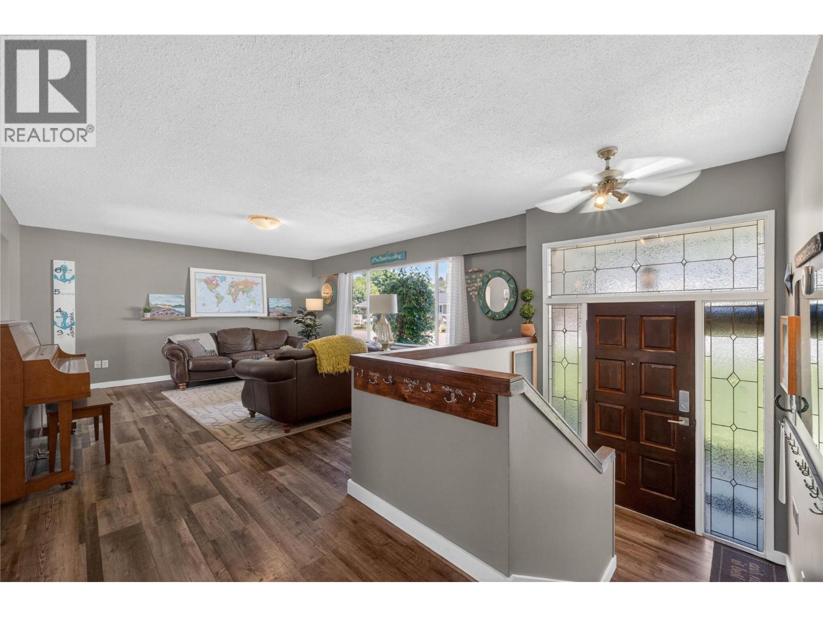 691 3 Street, Salmon Arm, British Columbia  V1E 4G9 - Photo 18 - 10389492