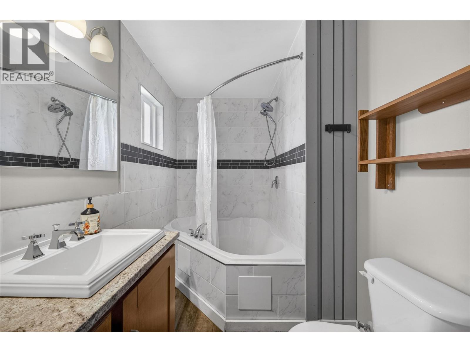 691 3 Street, Salmon Arm, British Columbia  V1E 4G9 - Photo 21 - 10389492