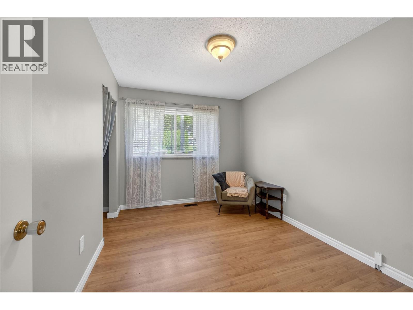 691 3 Street, Salmon Arm, British Columbia  V1E 4G9 - Photo 23 - 10389492
