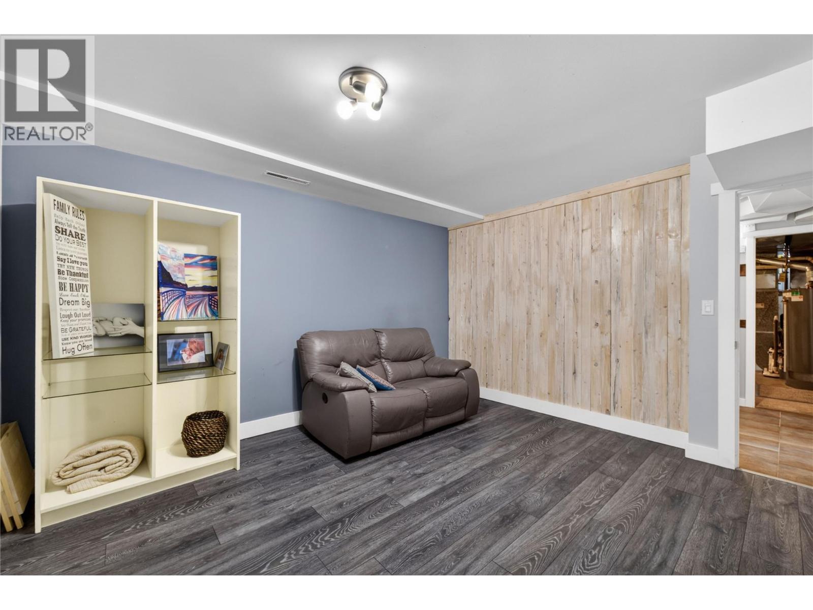 691 3 Street, Salmon Arm, British Columbia  V1E 4G9 - Photo 27 - 10389492