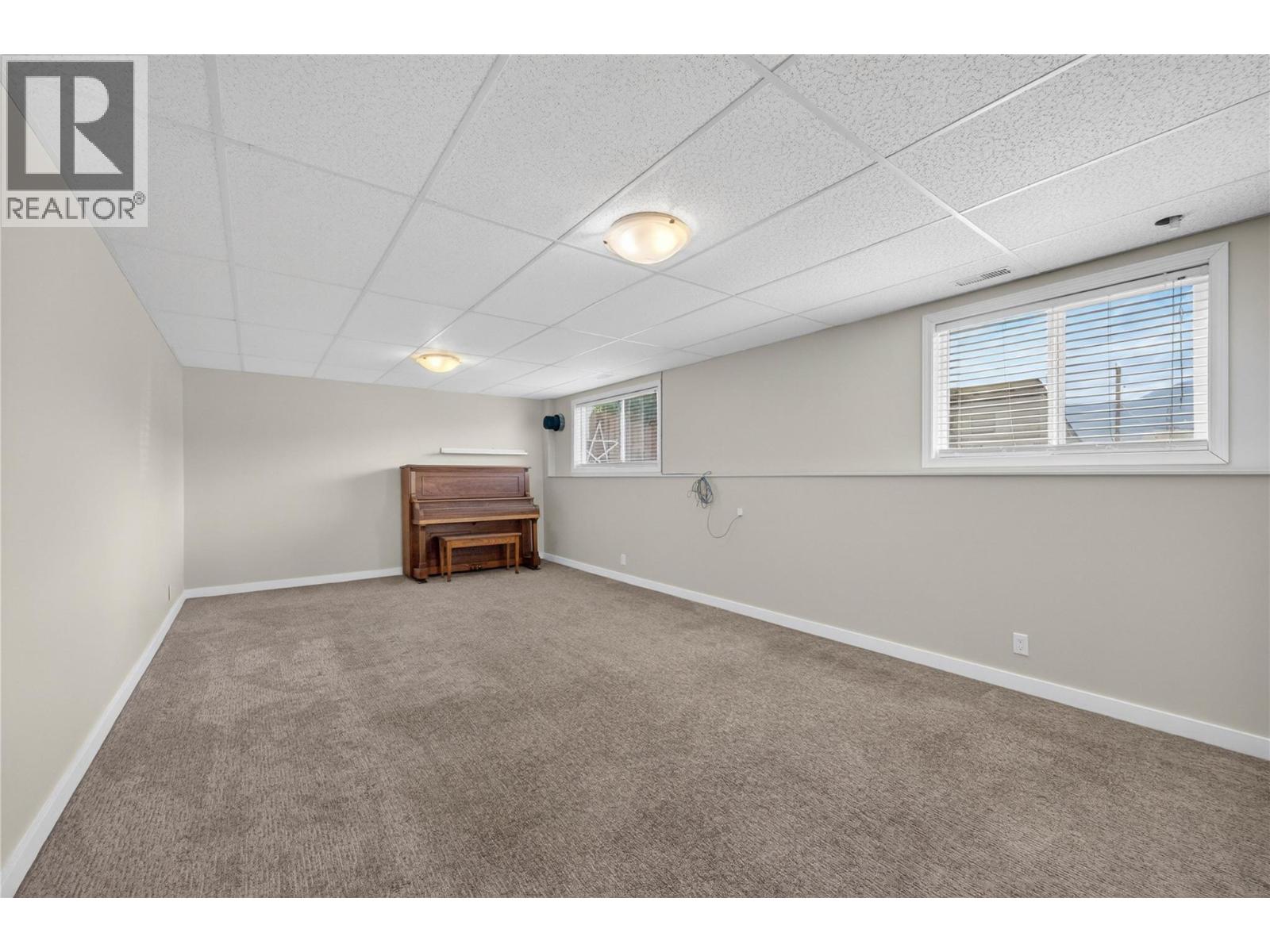 691 3 Street, Salmon Arm, British Columbia  V1E 4G9 - Photo 29 - 10389492