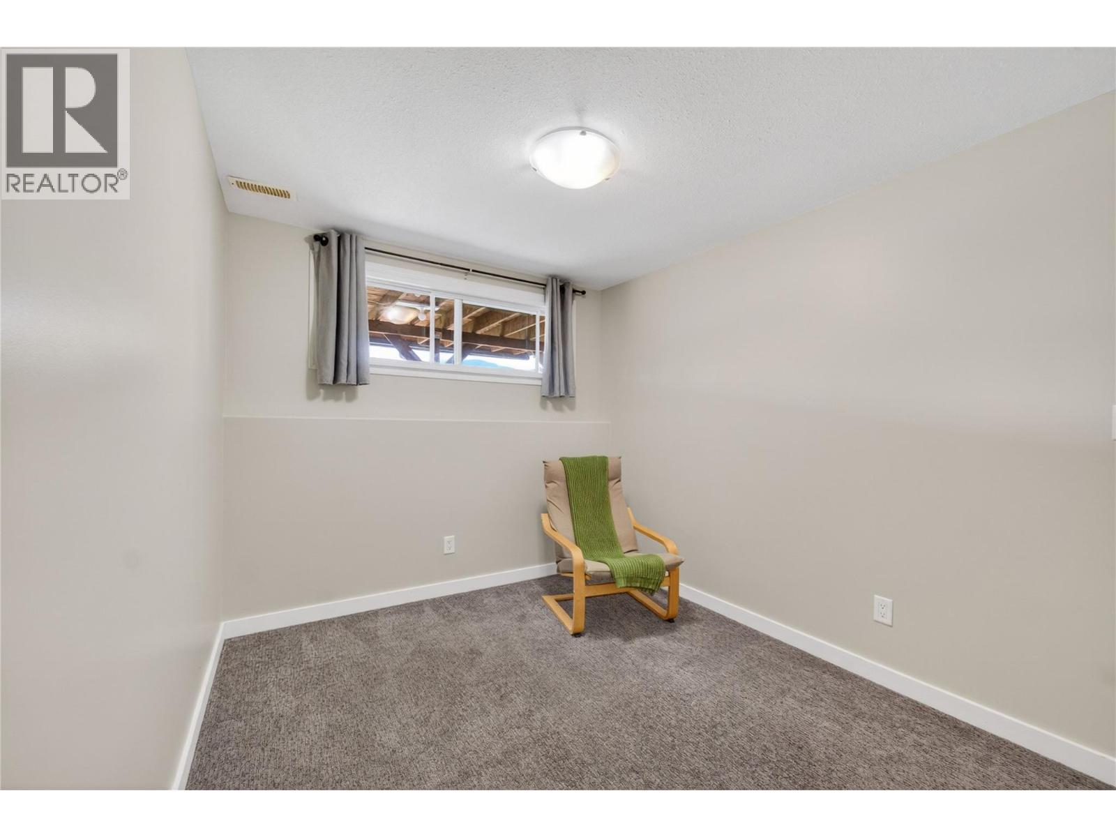 691 3 Street, Salmon Arm, British Columbia  V1E 4G9 - Photo 33 - 10389492