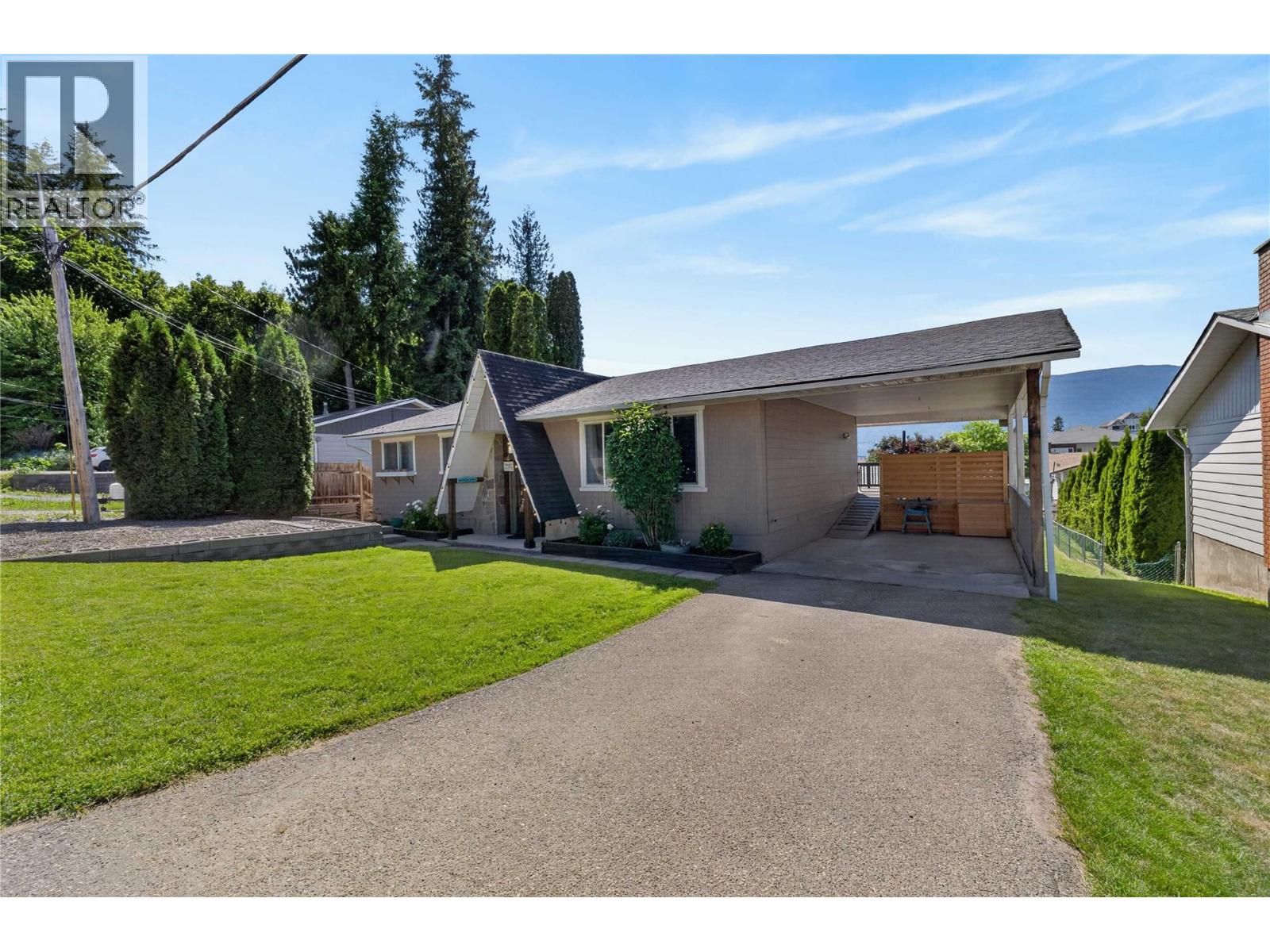 691 3 Street, Salmon Arm, British Columbia  V1E 4G9 - Photo 43 - 10389492