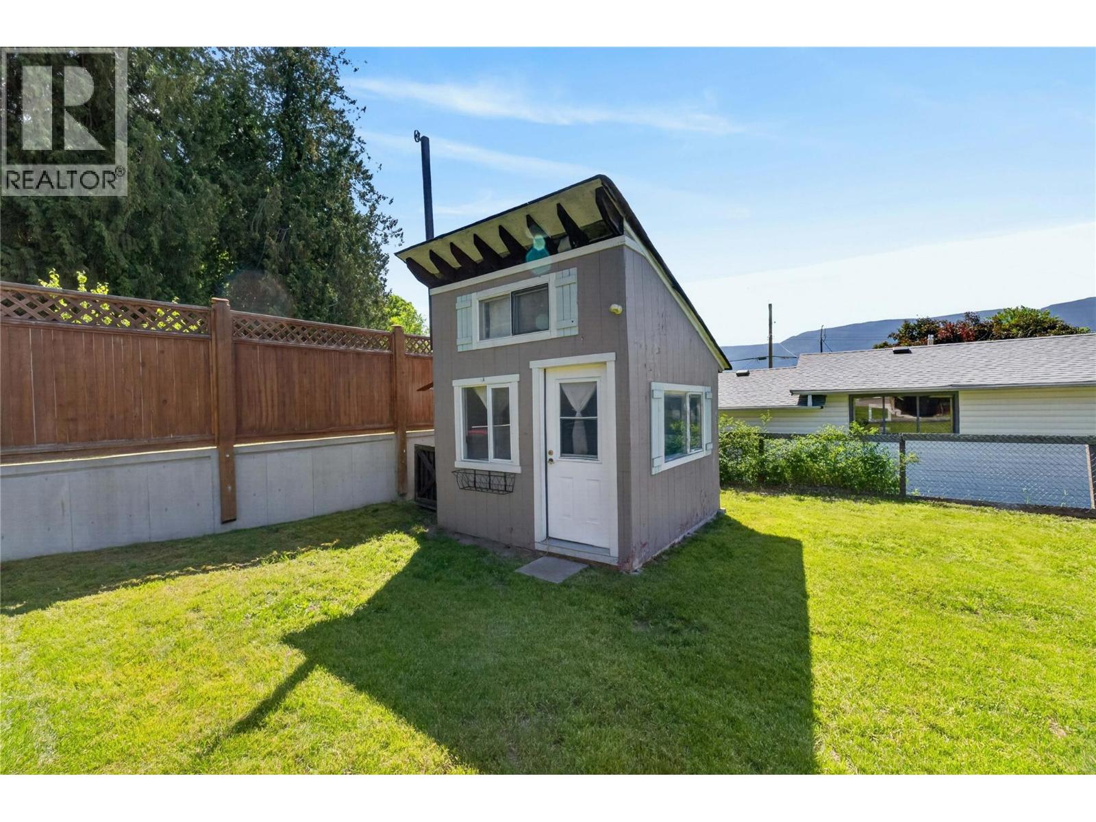 691 3 Street, Salmon Arm, British Columbia  V1E 4G9 - Photo 52 - 10389492