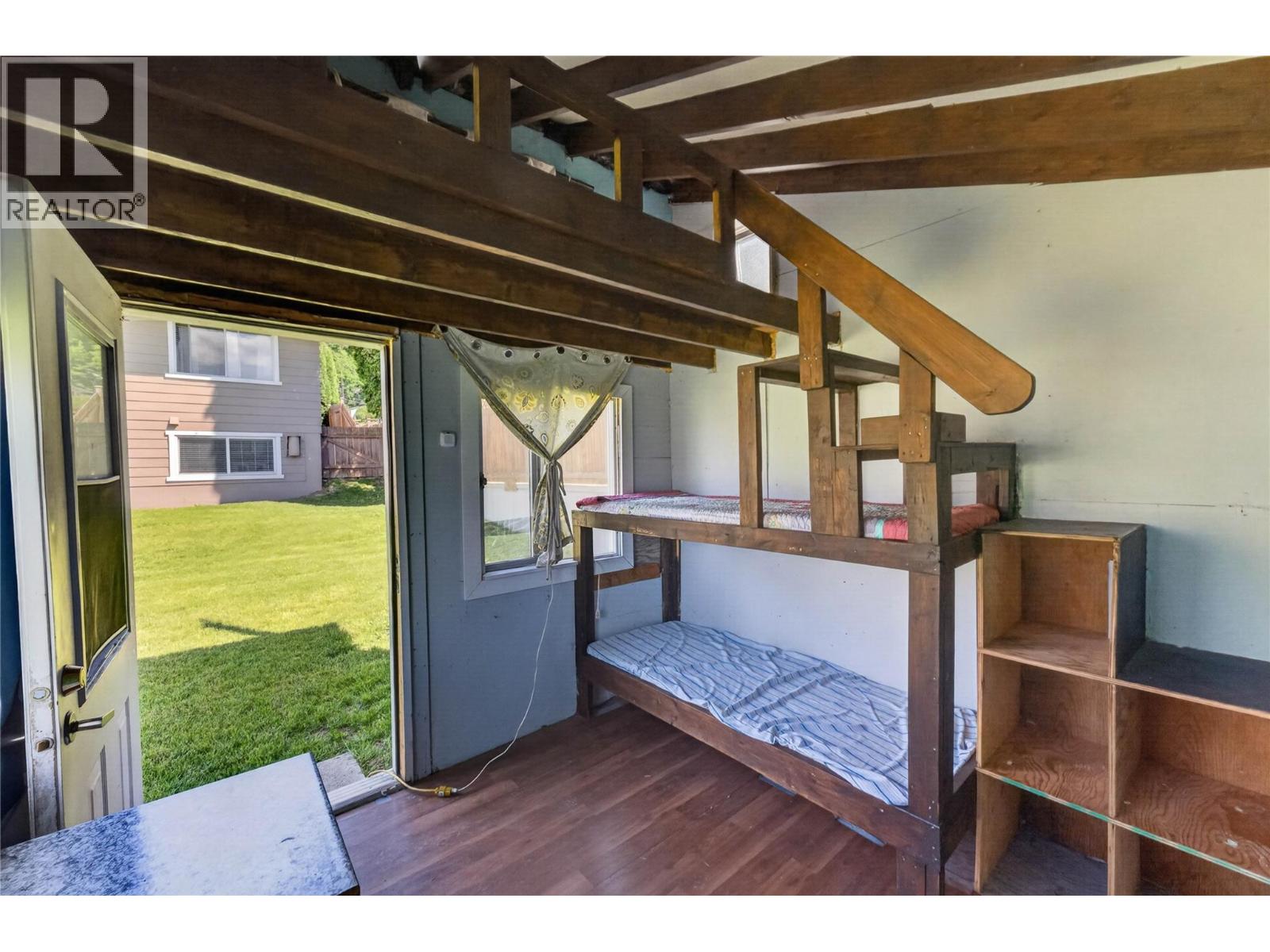 691 3 Street, Salmon Arm, British Columbia  V1E 4G9 - Photo 54 - 10389492