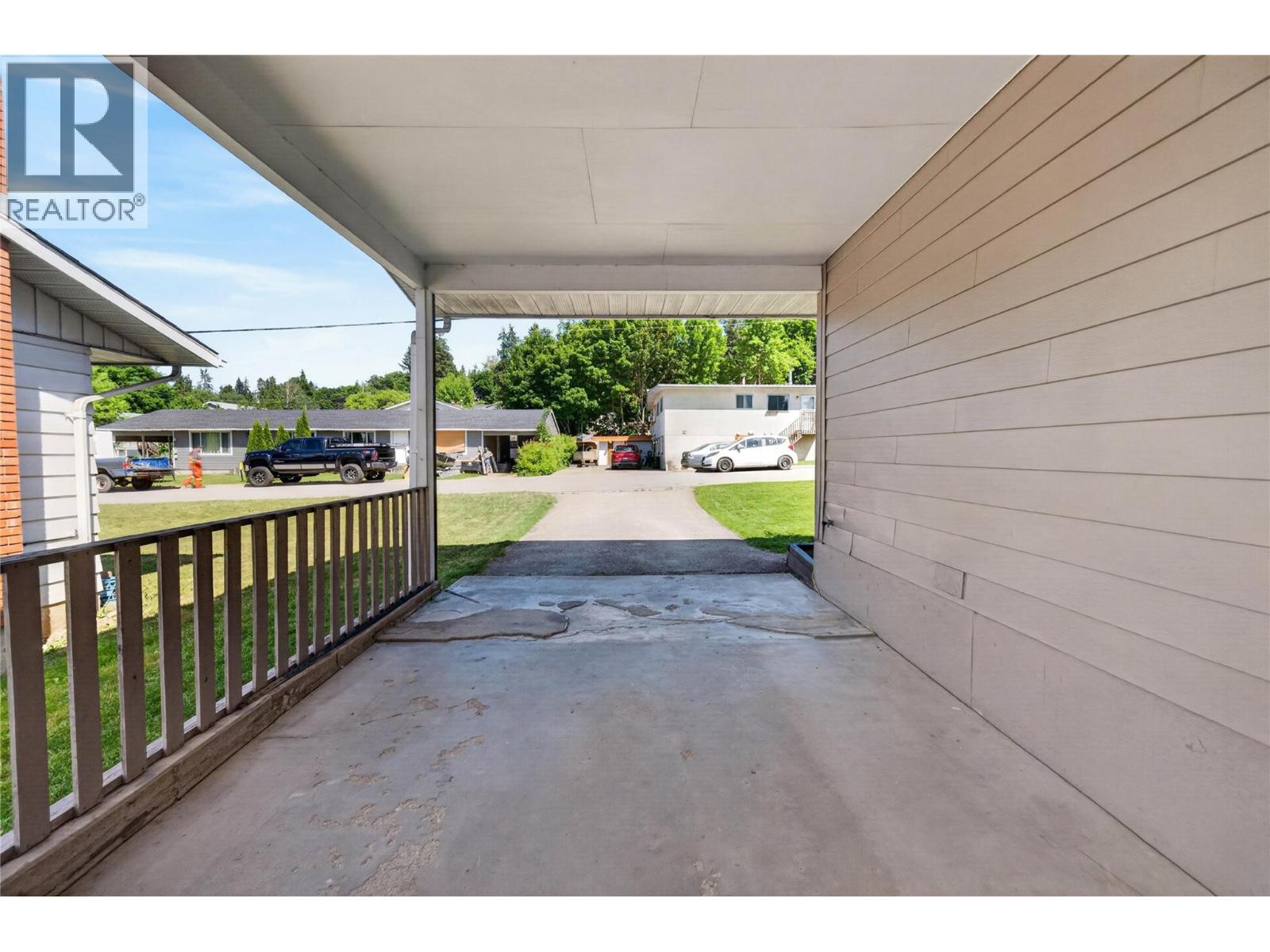 691 3 Street, Salmon Arm, British Columbia  V1E 4G9 - Photo 57 - 10389492