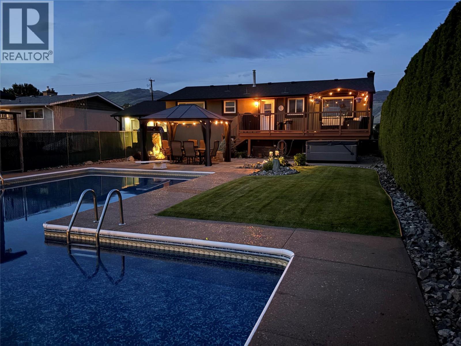 976 Holt Street, Kamloops, British Columbia  V2B 5G9 - Photo 37 - 10389819