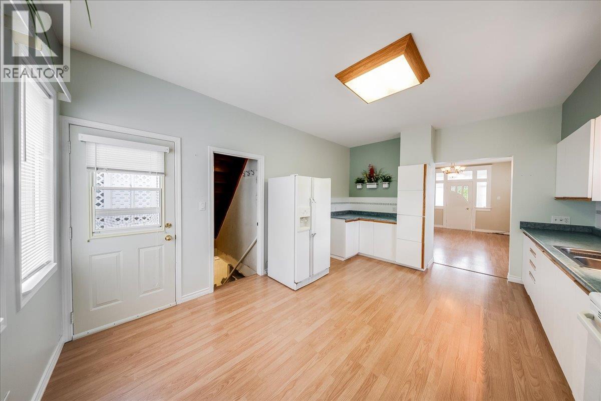 426 Austad Lane, Trail, British Columbia  V1R 3K6 - Photo 11 - 10389474
