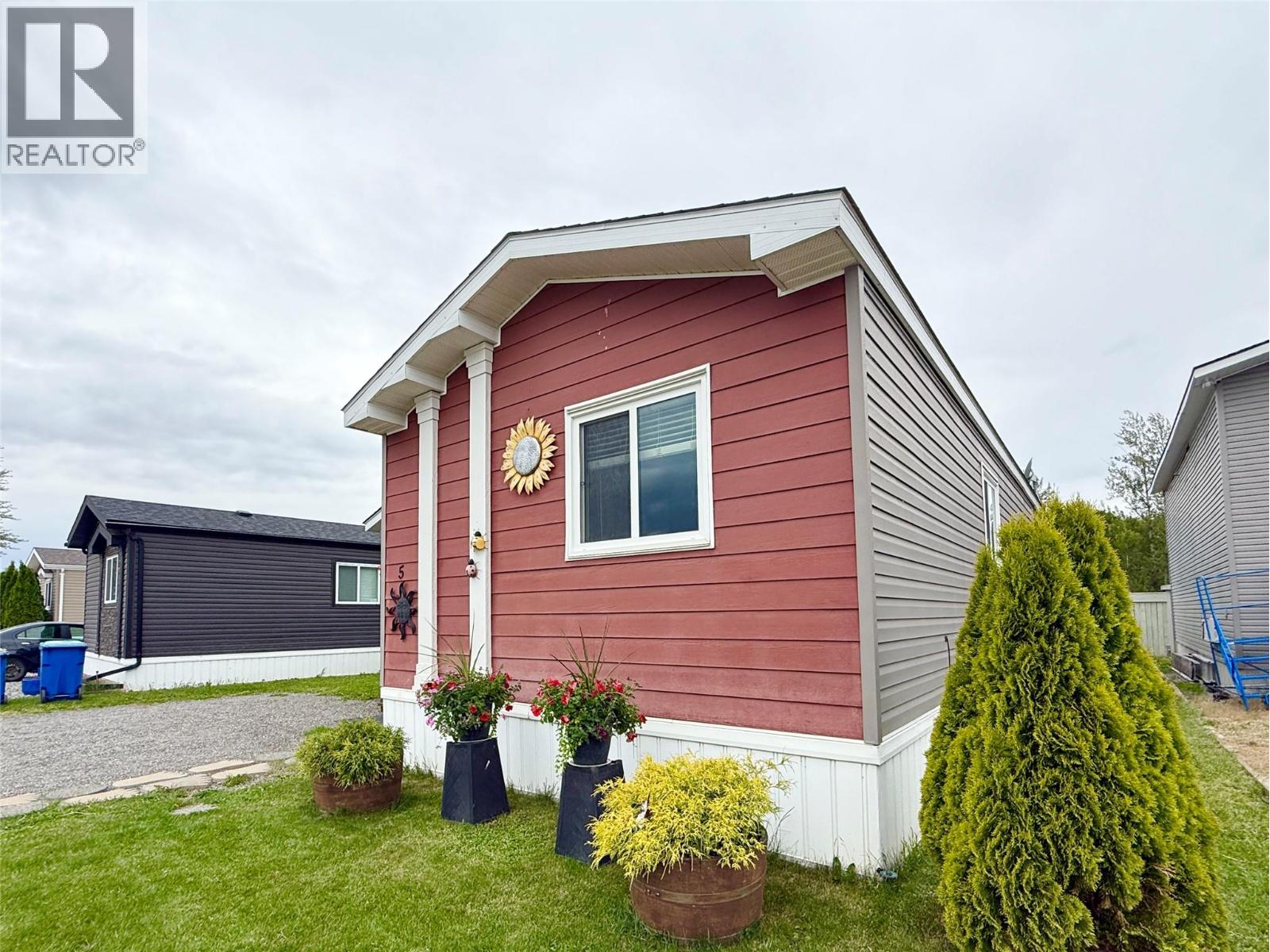 8945 Highway 97 N Highway Unit# 5, kelowna, British Columbia