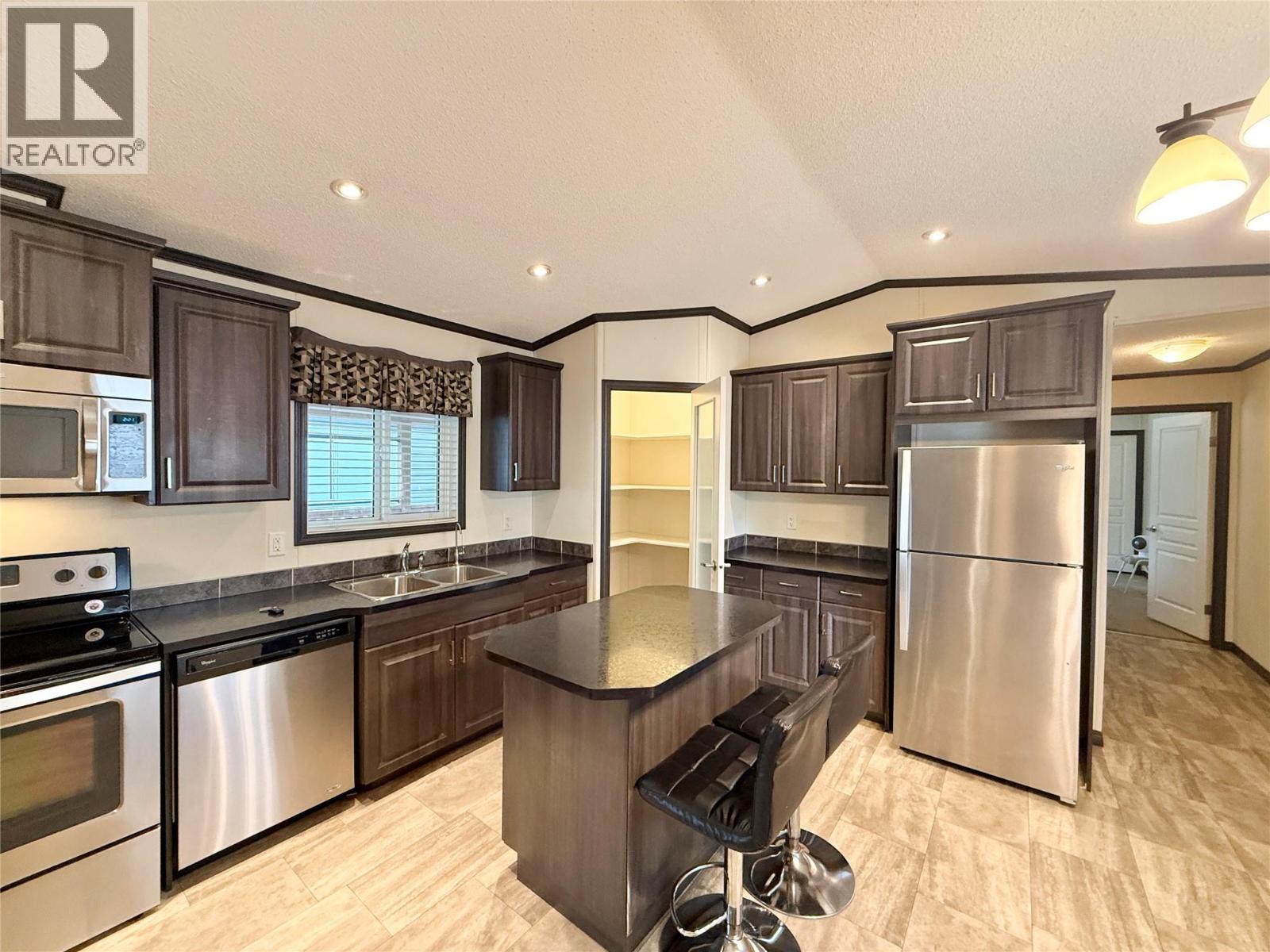 8945 Highway 97 N Highway Unit# 5, Kelowna, British Columbia  V4V 1E8 - Photo 3 - 10388890