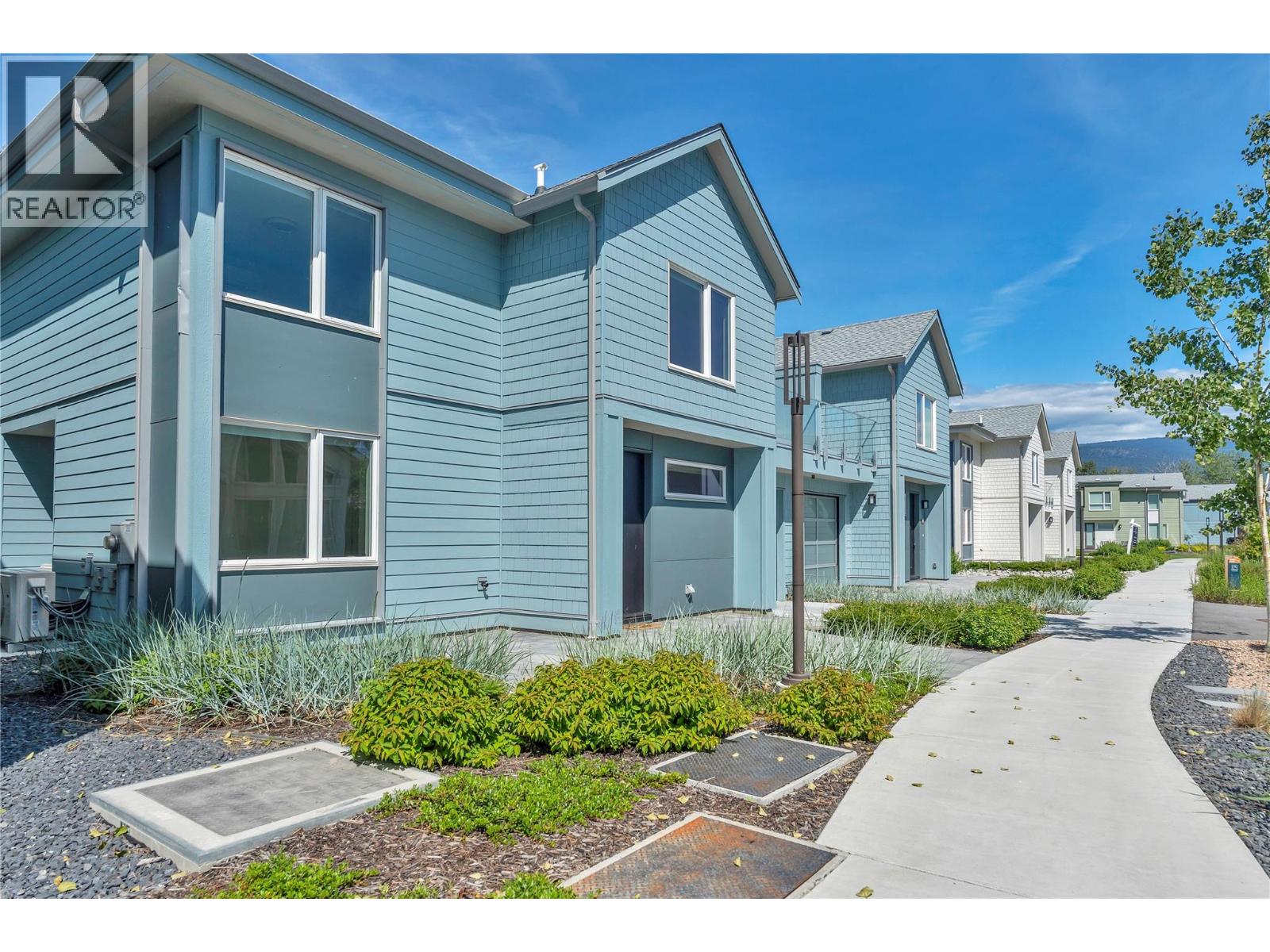3120 Landry Crescent, Summerland, British Columbia  V0H 1Z9 - Photo 3 - 10389735
