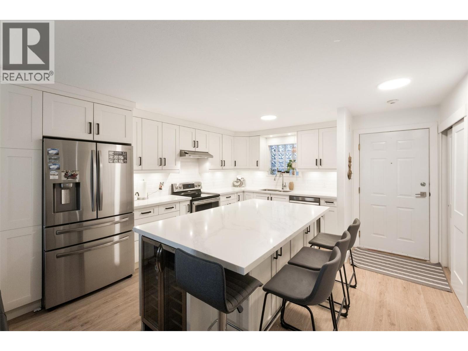 640 Main Street Unit# 108, Okanagan Falls, British Columbia  V0H 1R4 - Photo 2 - 10389862