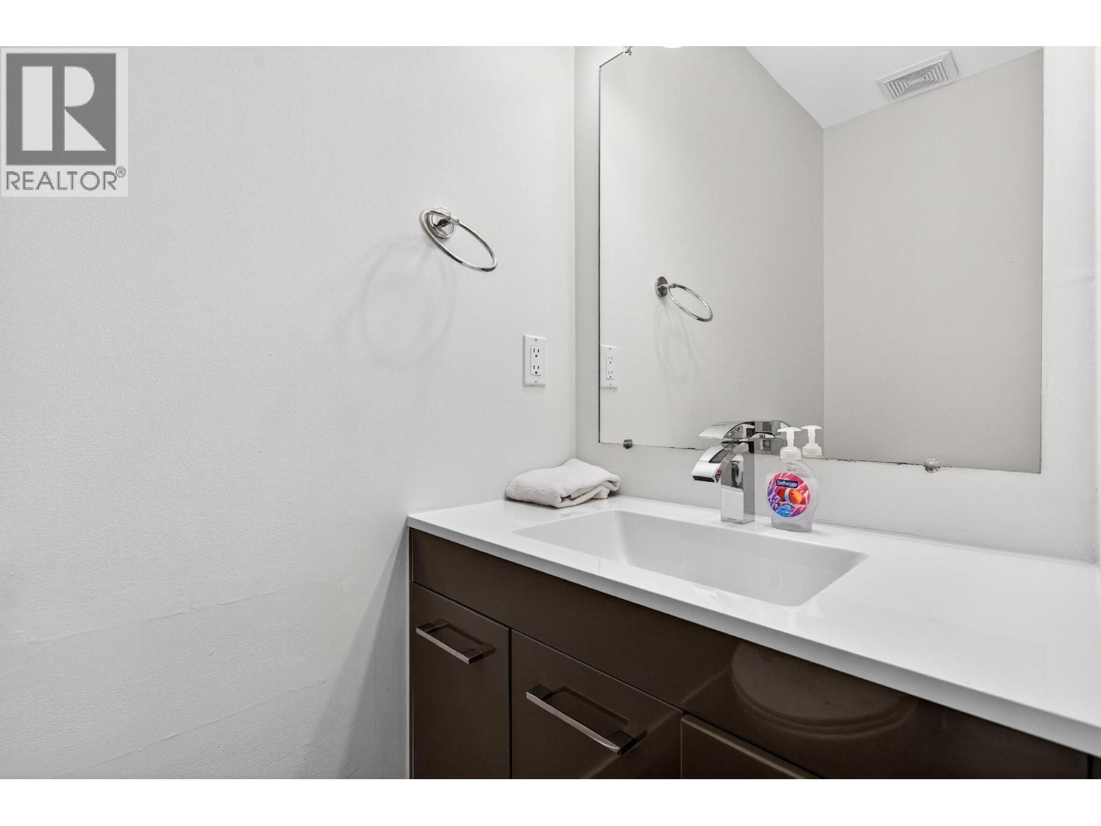 7375 Porcupine Road Unit# B6, Big White, British Columbia  V1P 1P3 - Photo 18 - 10388962