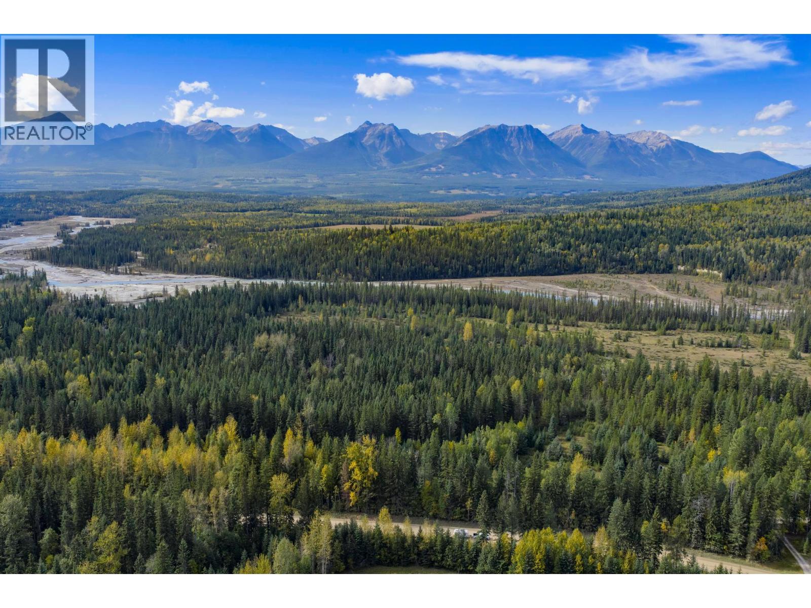 2237 Blaeberry Road, Golden, British Columbia  V0A 1H1 - Photo 5 - 10389813