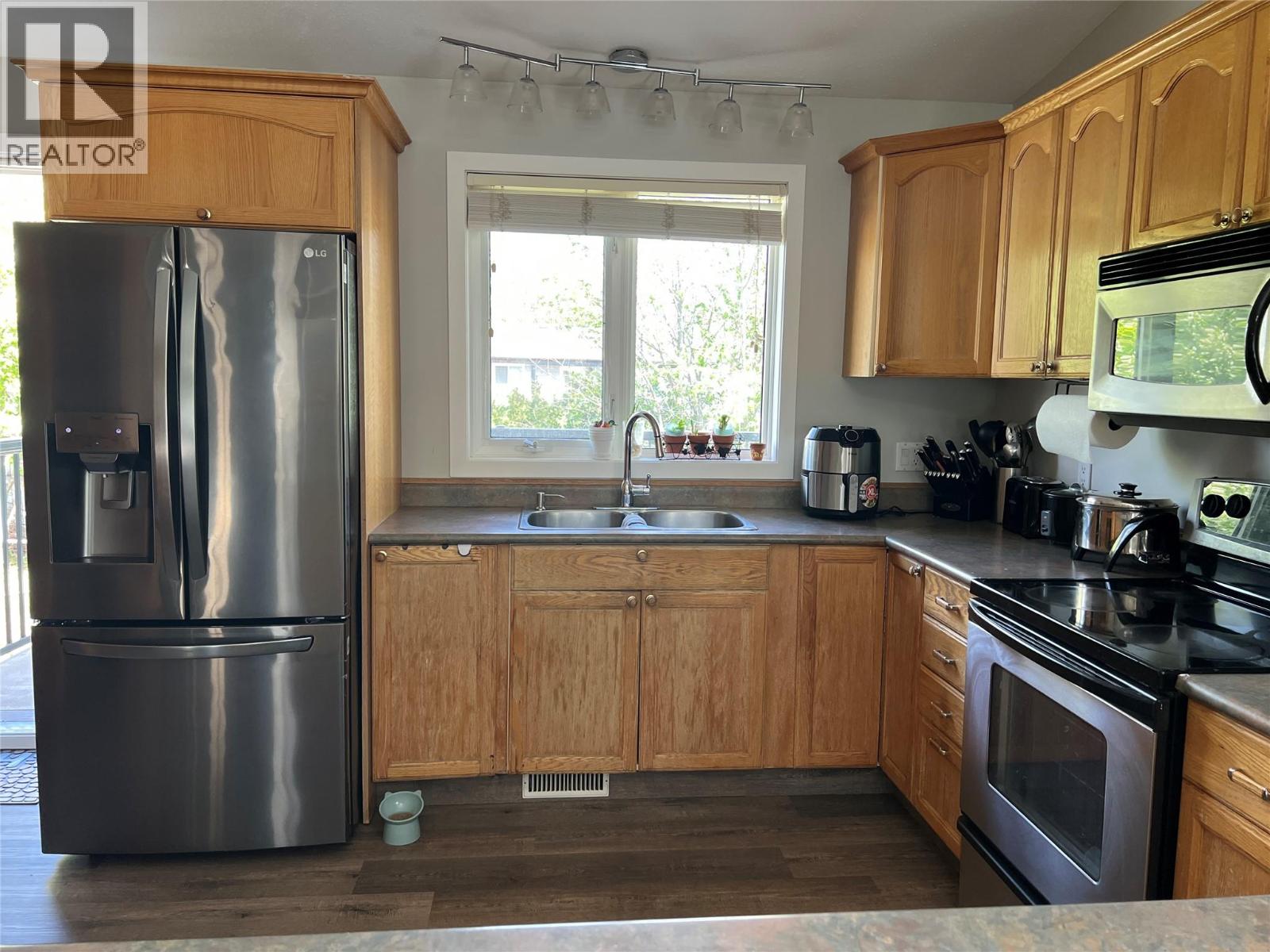 5120 41 Street Ne, Chetwynd, British Columbia  V0C 1J0 - Photo 10 - 10389876