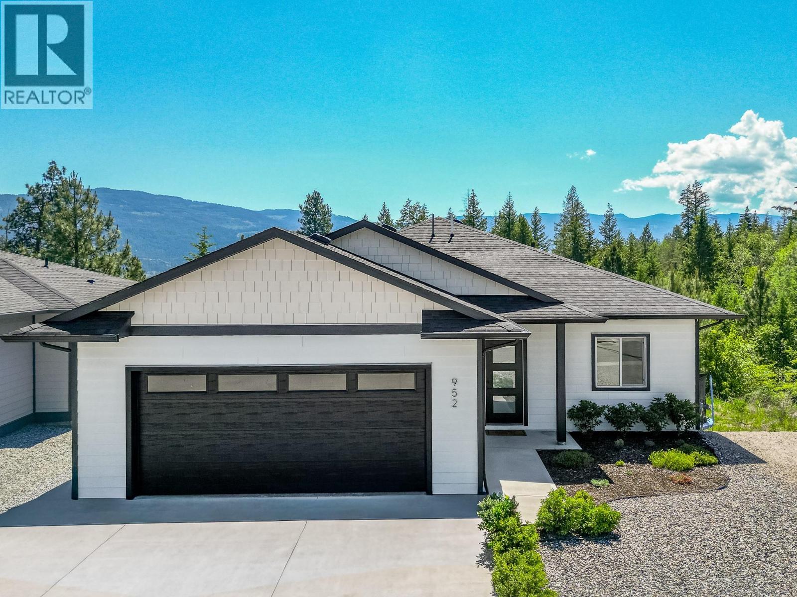 952 Ridgewood Drive, Enderby, British Columbia  V0E 1V1 - Photo 1 - 10389084