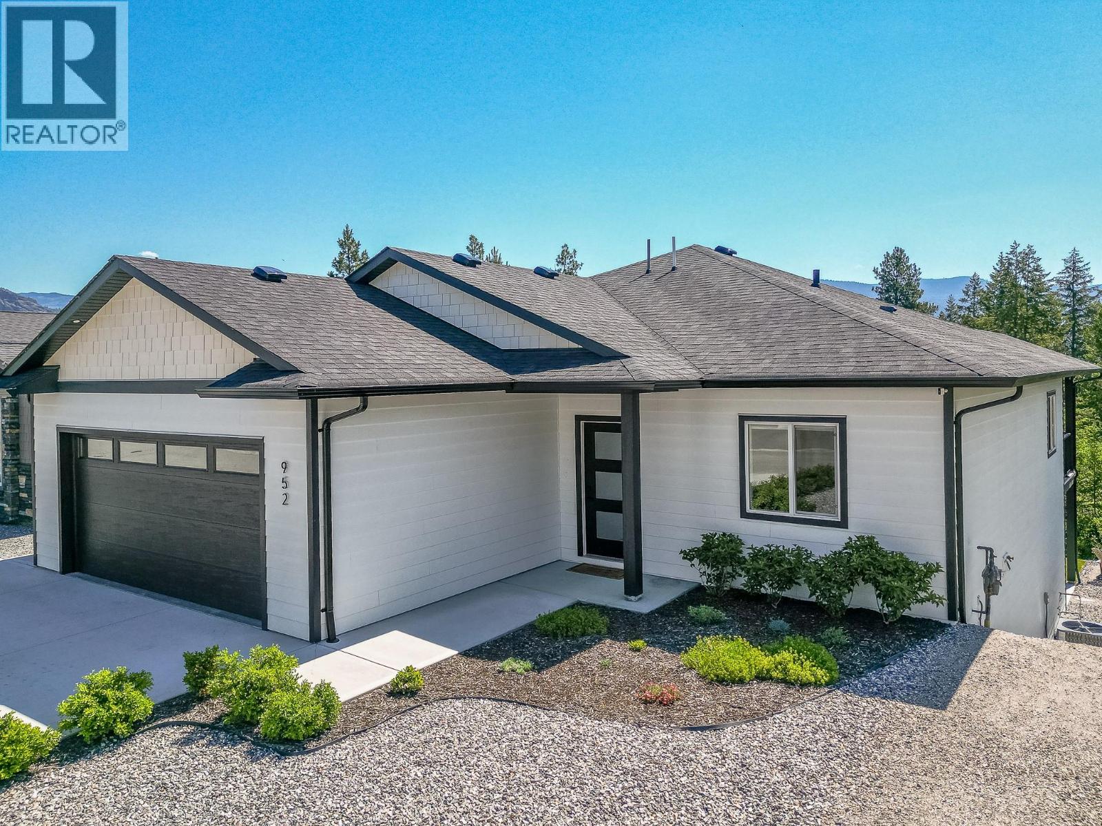 952 Ridgewood Drive, Enderby, British Columbia  V0E 1V1 - Photo 2 - 10389084