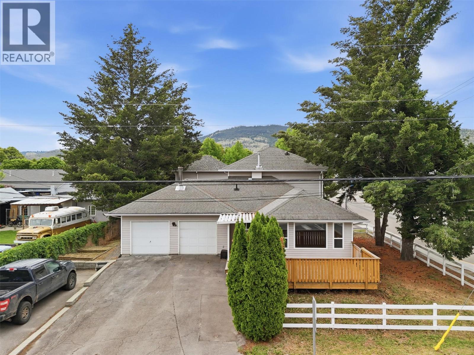 1897 Fleetwood Avenue, Kamloops, British Columbia  V2B 4R9 - Photo 1 - 10389847