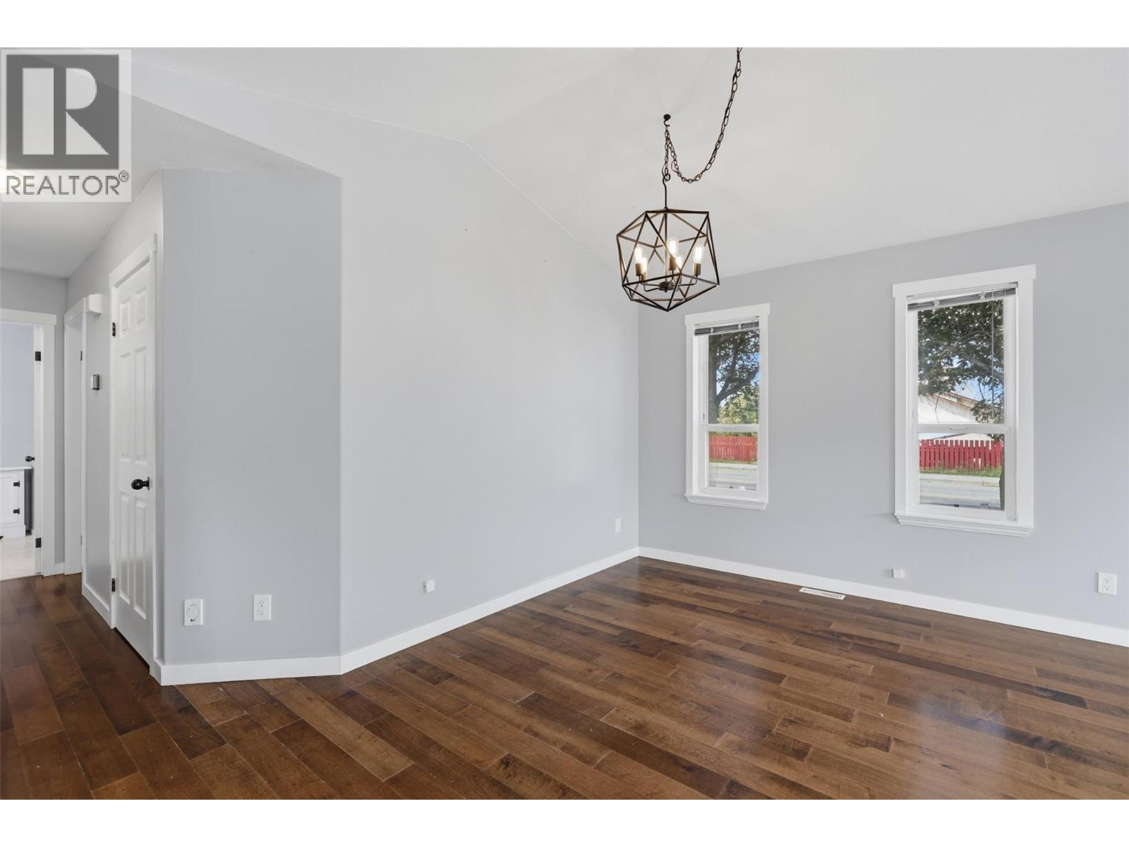 1897 Fleetwood Avenue, Kamloops, British Columbia  V2B 4R9 - Photo 11 - 10389847