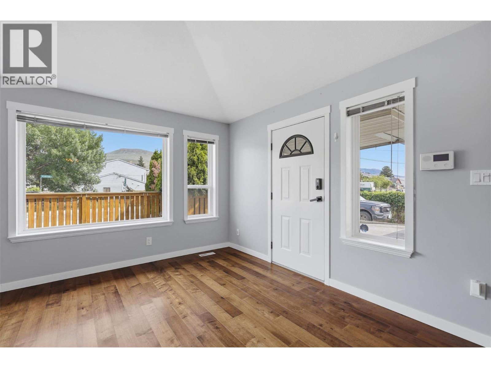 1897 Fleetwood Avenue, Kamloops, British Columbia  V2B 4R9 - Photo 6 - 10389847