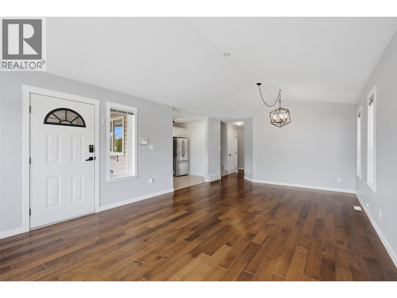 1897 Fleetwood Avenue, Kamloops, British Columbia  V2B 4R9 - Photo 8 - 10389847