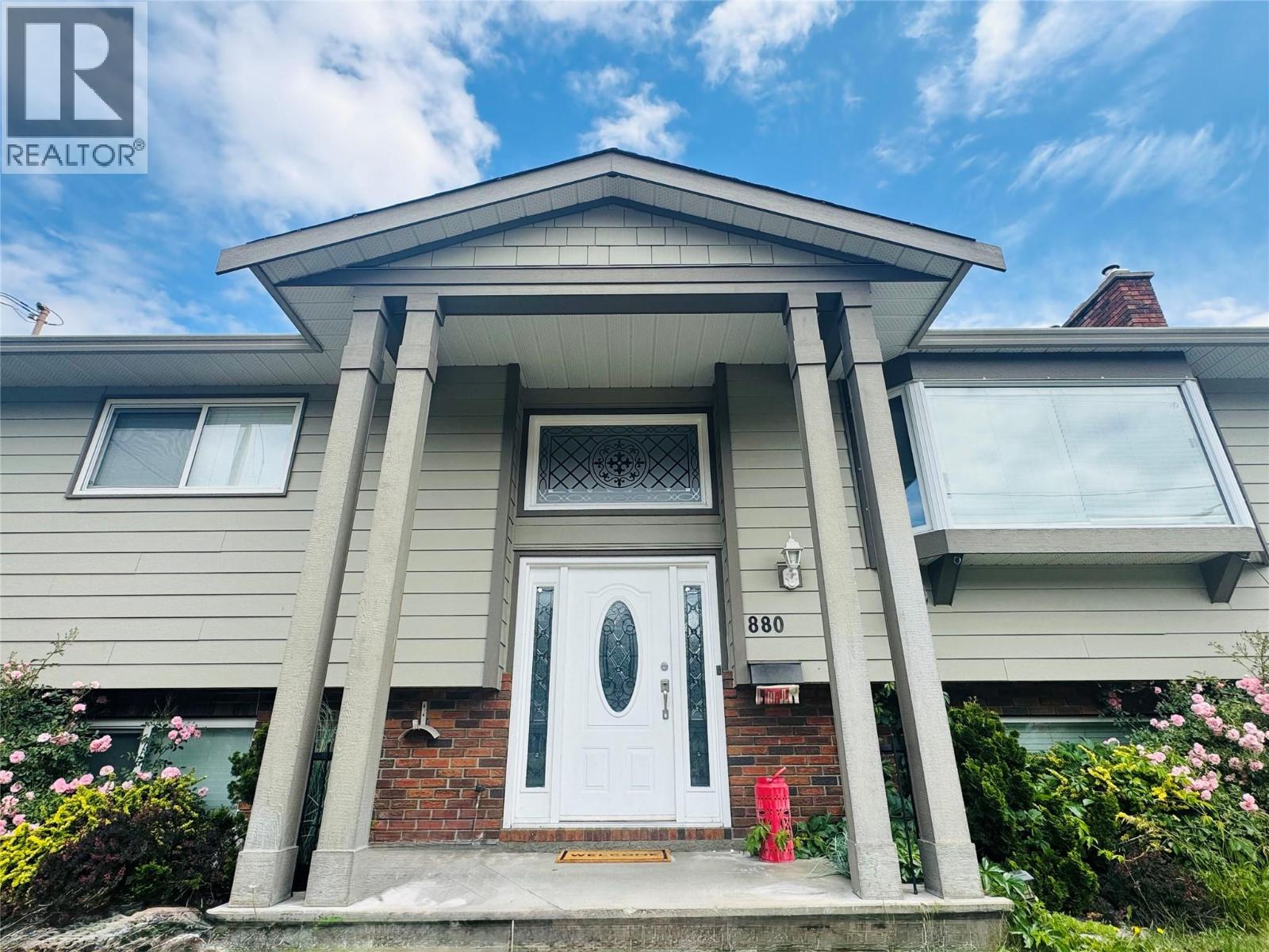 880 Tamarack Drive, Kelowna, British Columbia  V1X 5M1 - Photo 1 - 10389381