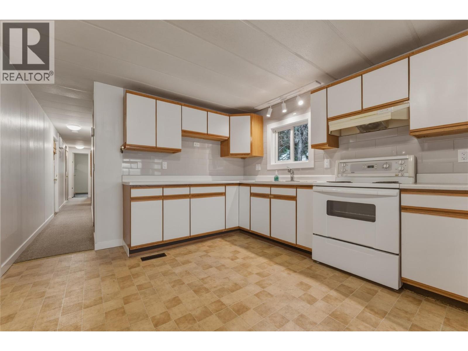 7400 Pleasant Valley Road Unit# 34, Vernon, British Columbia  V1B 3V2 - Photo 3 - 10389883