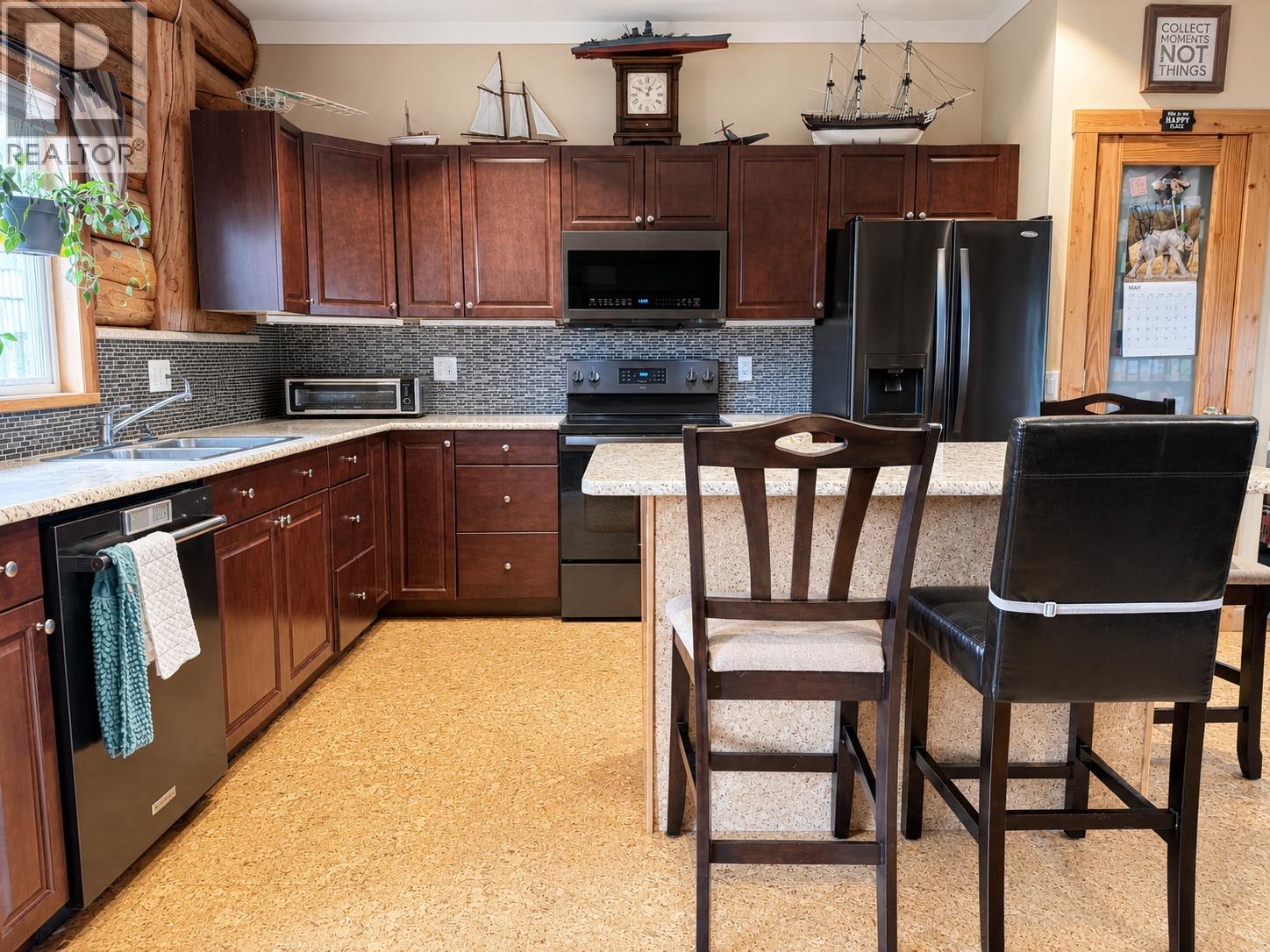 2151 33rd Avenue N, Cranbrook, British Columbia  V1C 3Y9 - Photo 5 - 10389556