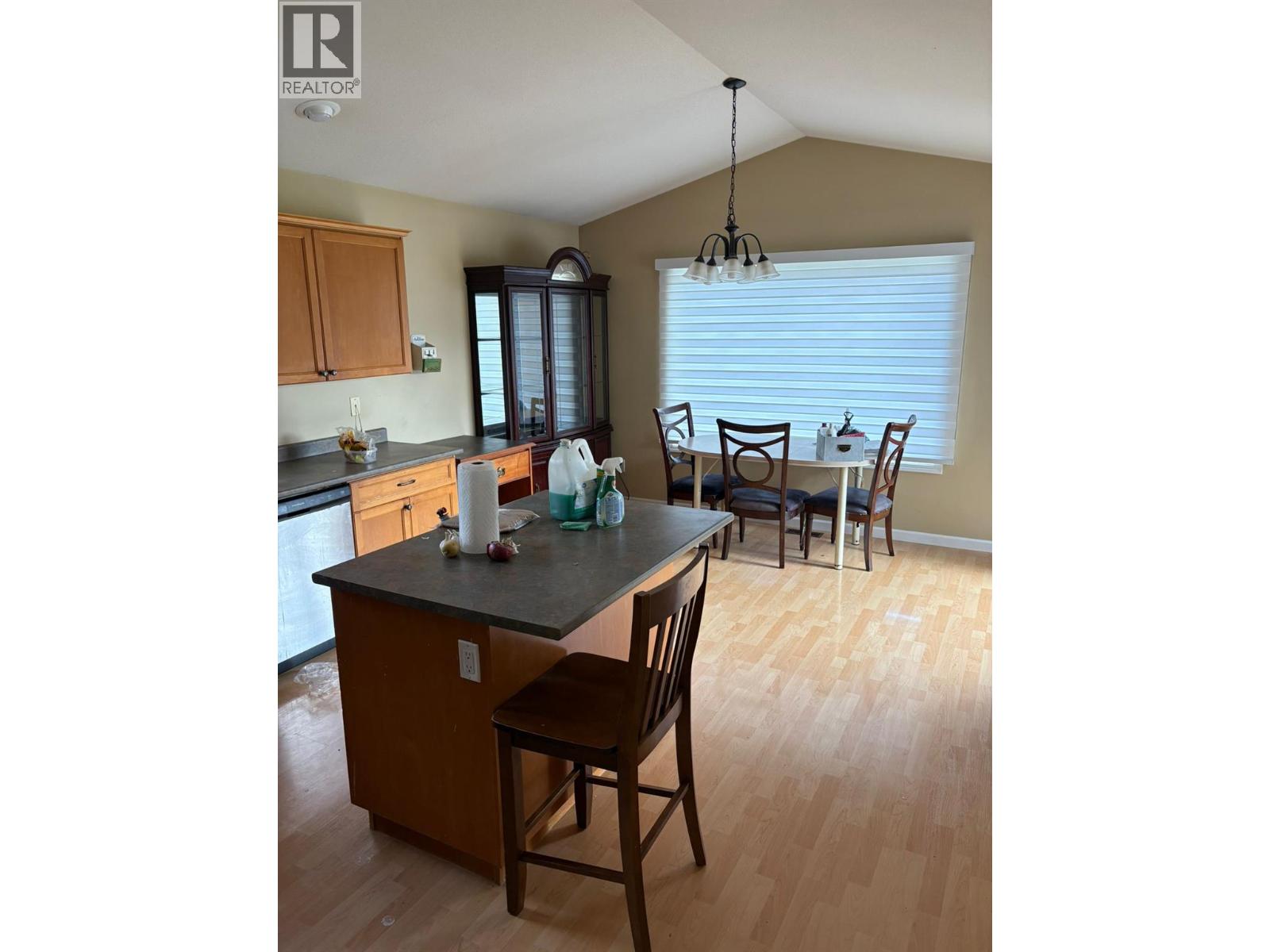 1094 Quail Drive, Kamloops, British Columbia  V2B 8N9 - Photo 11 - 10388326