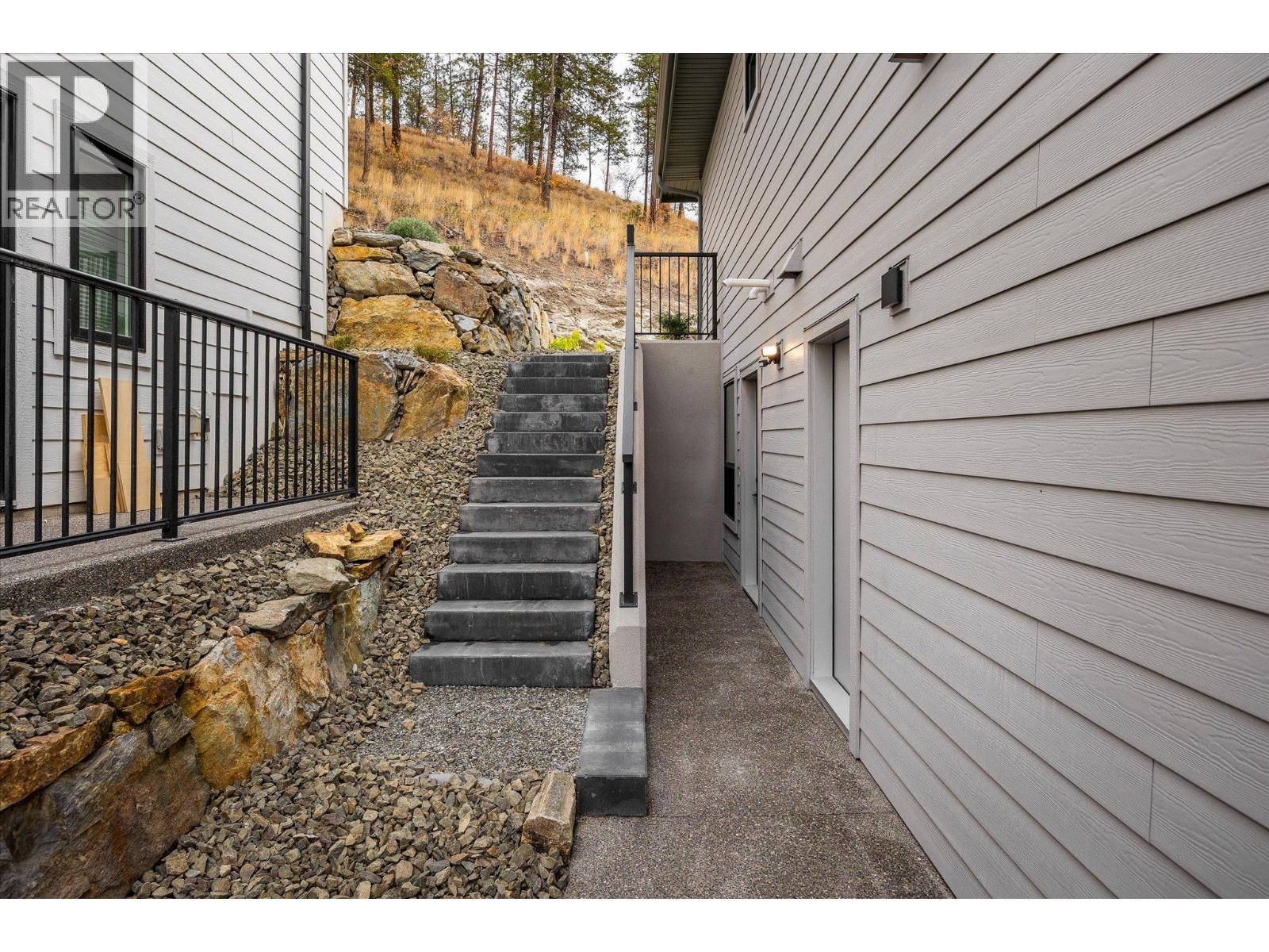 1437 April Springs Court, Kelowna, British Columbia  V1V 2C6 - Photo 38 - 10389838