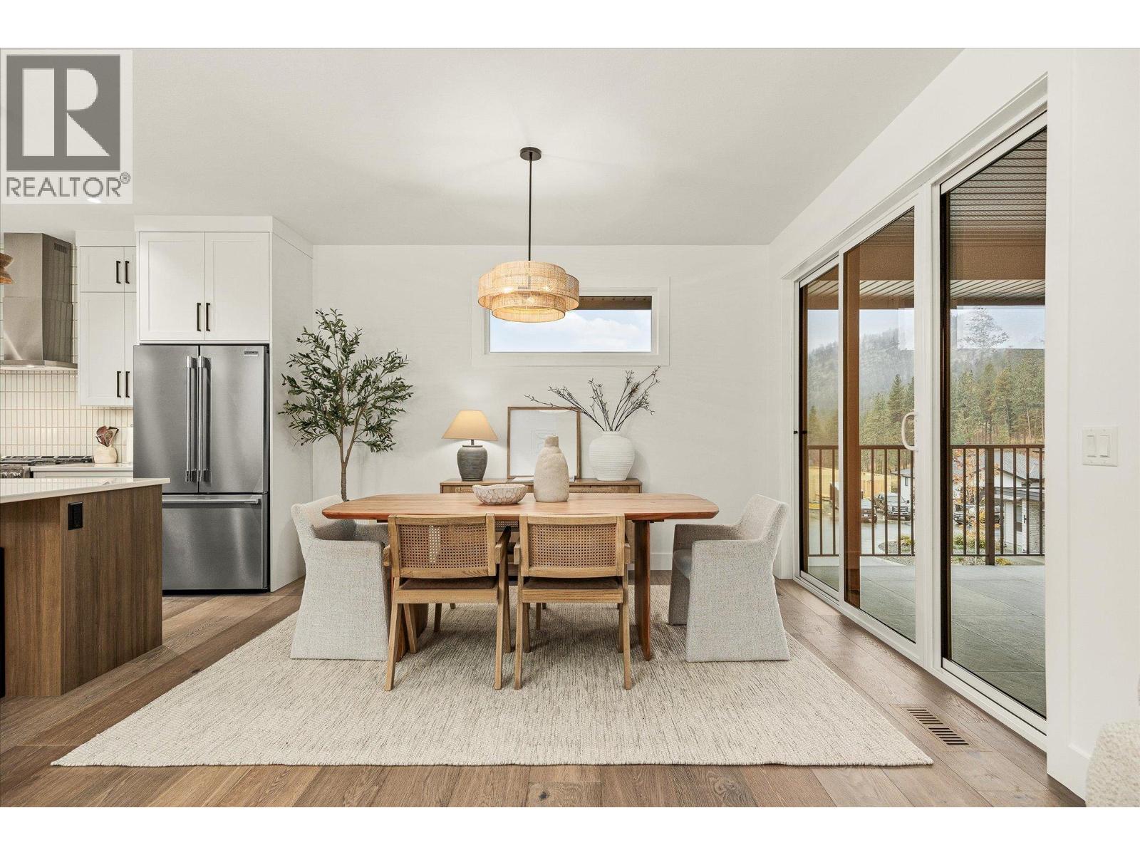 1437 April Springs Court, Kelowna, British Columbia  V1V 2C6 - Photo 9 - 10389838