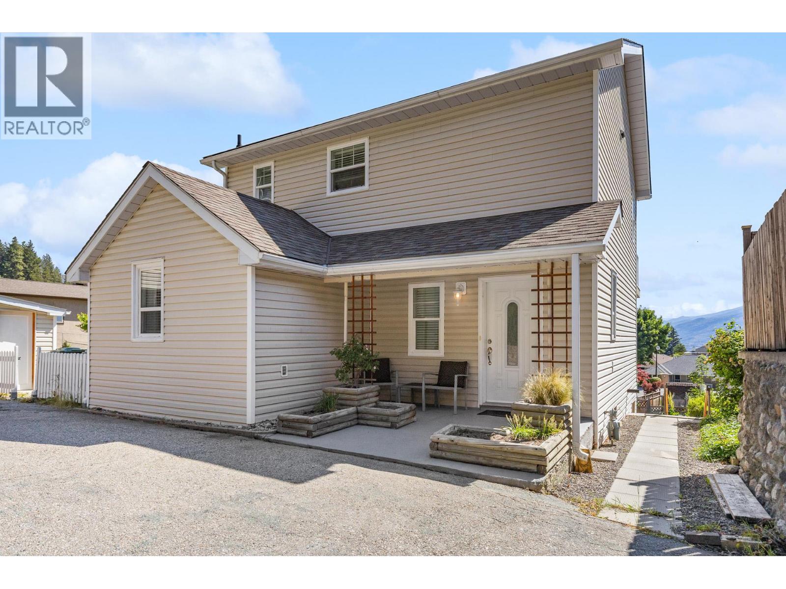 6053 Turner Avenue, Peachland, British Columbia  V0H 1X4 - Photo 1 - 10389732