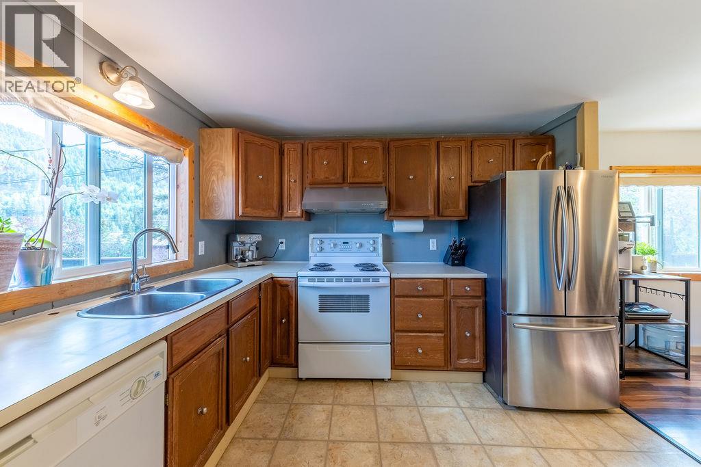 3037 Mccreight Road, Kamloops, British Columbia  V0E 3E1 - Photo 7 - 10389413