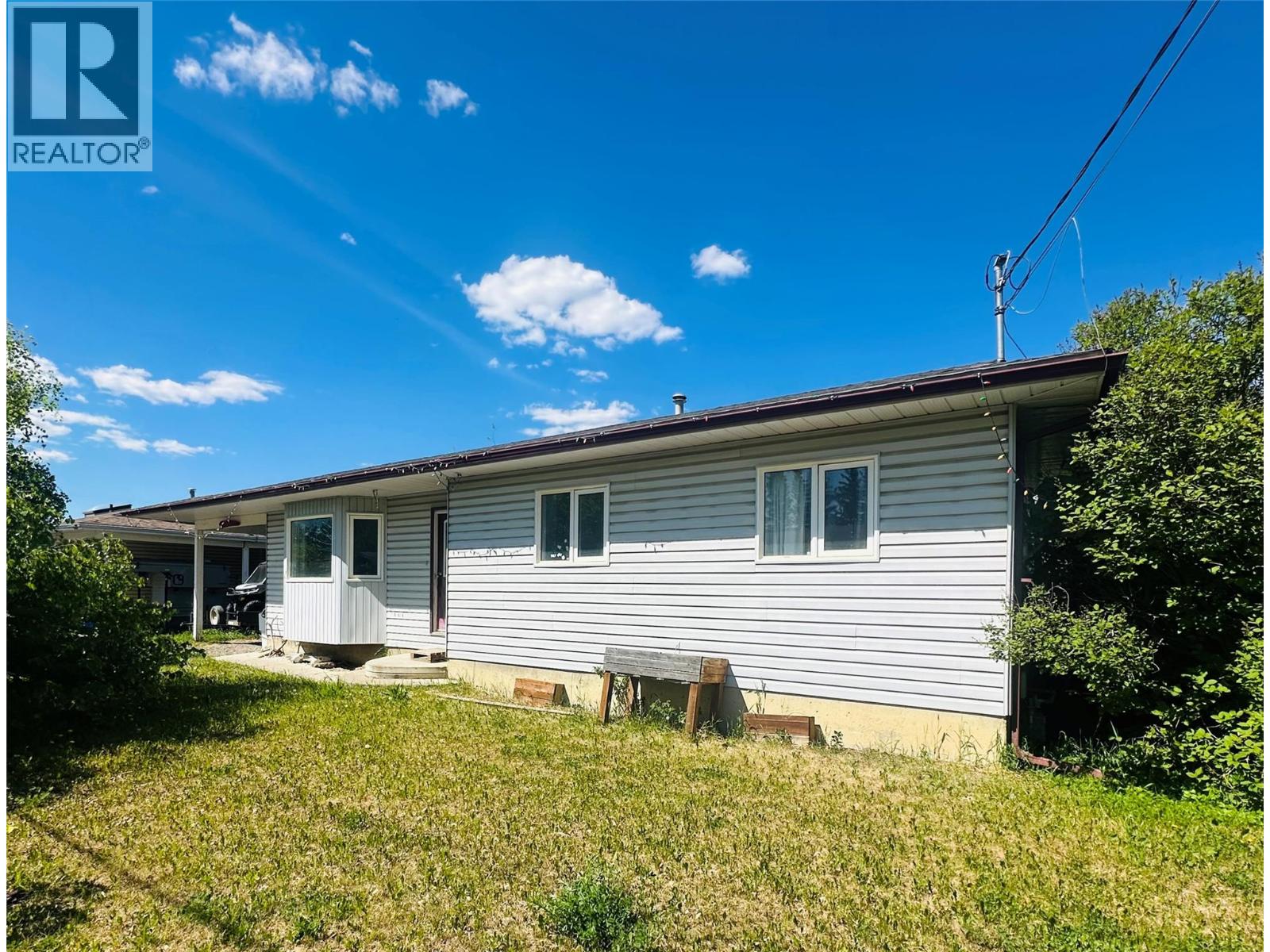4108 52a Place Ne, Chetwynd, British Columbia  V0C 1J0 - Photo 1 - 10389901