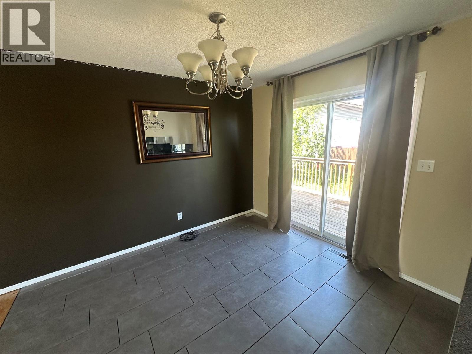 4108 52a Place Ne, Chetwynd, British Columbia  V0C 1J0 - Photo 7 - 10389901