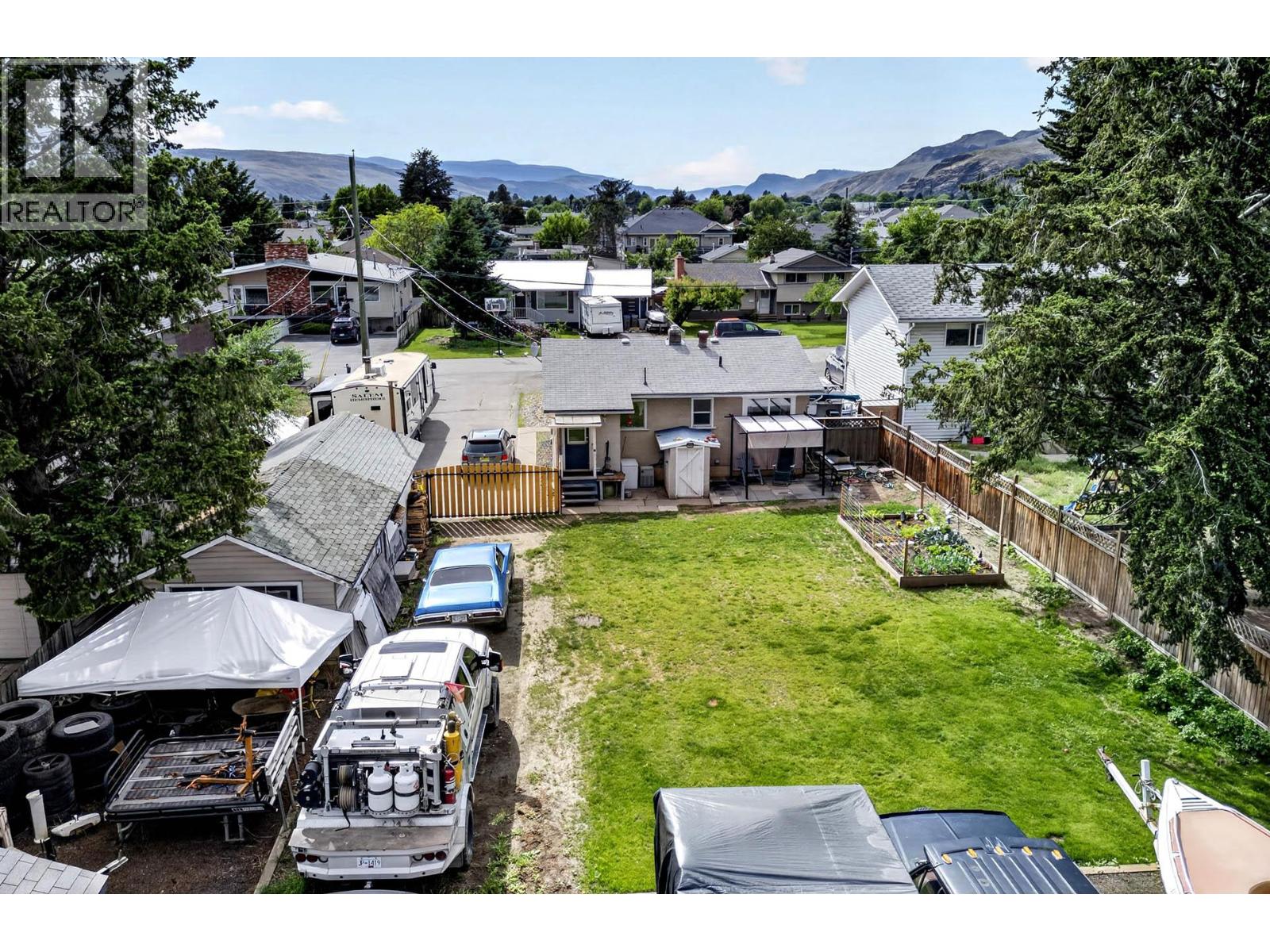 1023 Laroque Street, Kamloops, British Columbia  V2B 5L6 - Photo 11 - 10389744