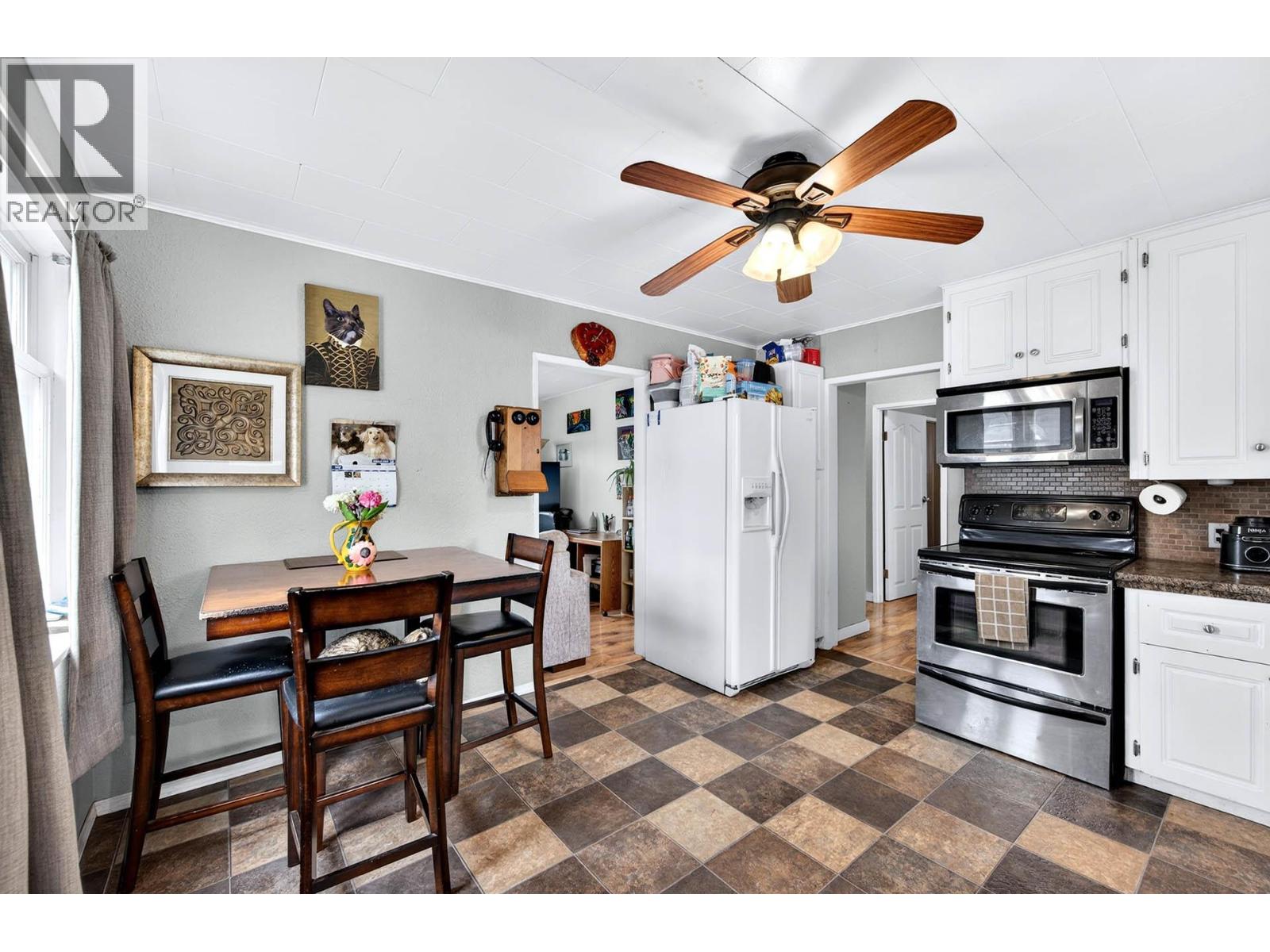 1023 Laroque Street, Kamloops, British Columbia  V2B 5L6 - Photo 41 - 10389744