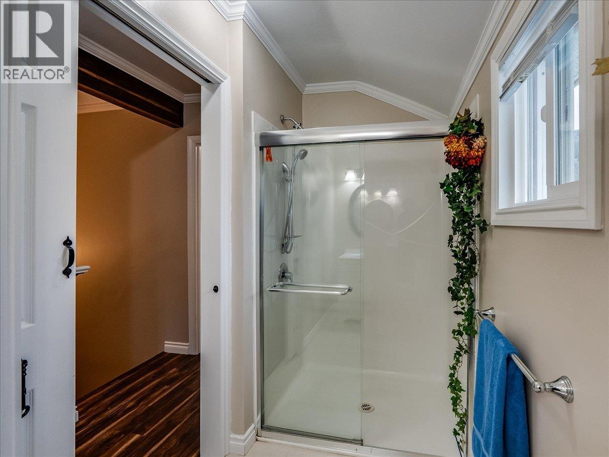 1767 Second Avenue, Trail, British Columbia  V1R 1M6 - Photo 27 - 10389674