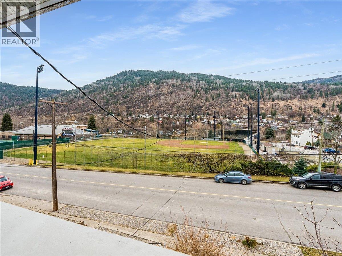 1767 Second Avenue, Trail, British Columbia  V1R 1M6 - Photo 47 - 10389674