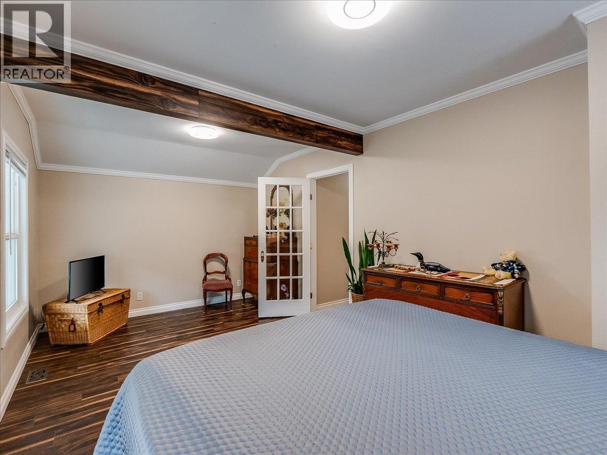 1767 Second Avenue, Trail, British Columbia  V1R 1M6 - Photo 5 - 10389674