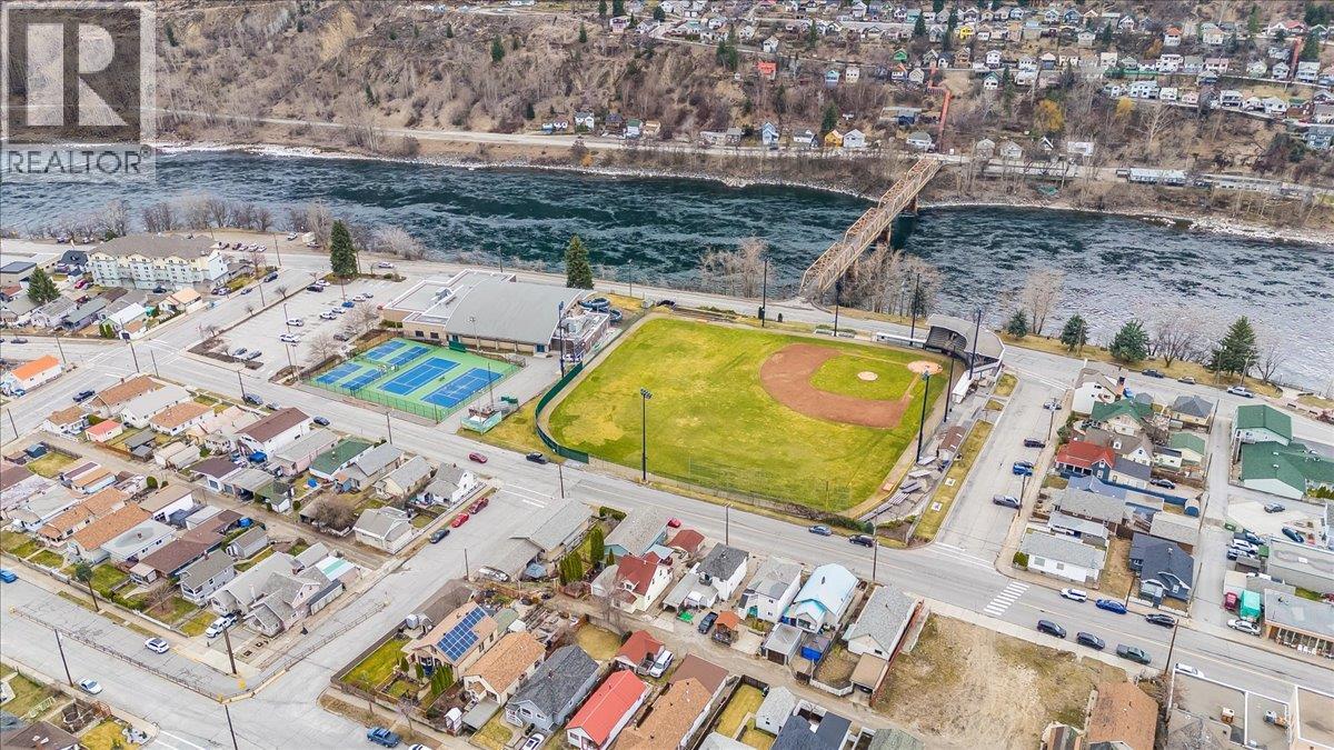 1767 Second Avenue, Trail, British Columbia  V1R 1M6 - Photo 54 - 10389674