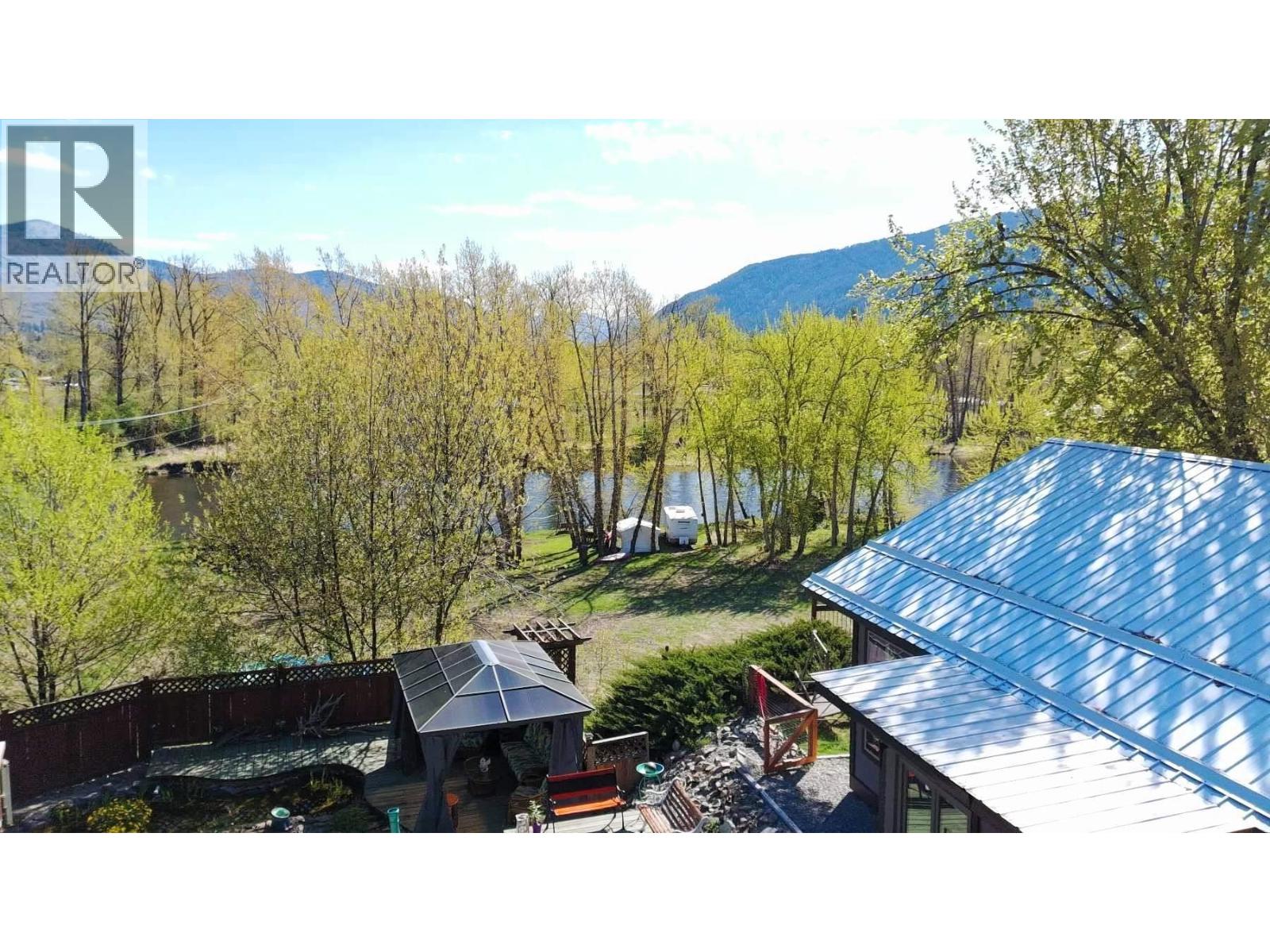 2200 Almond Gardens Road, Grand Forks, British Columbia  V0H 1H4 - Photo 45 - 10389909